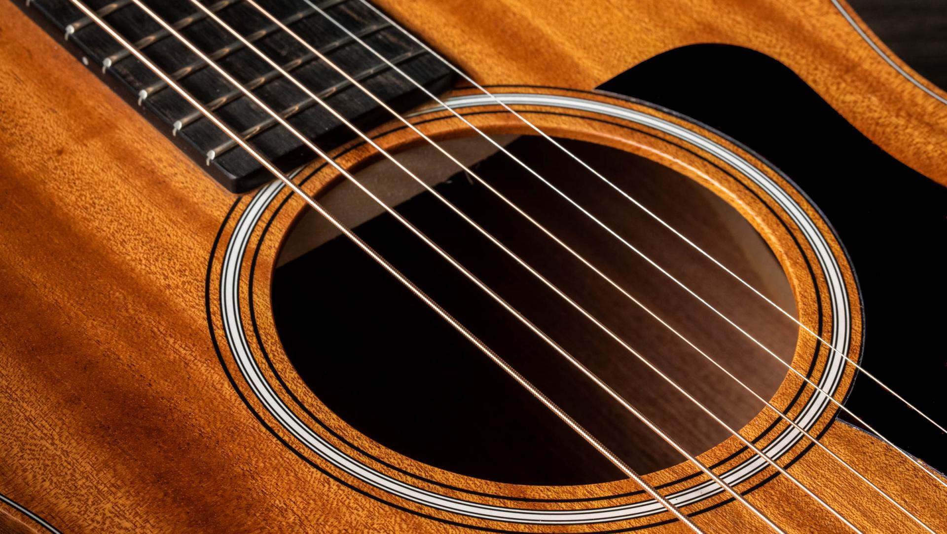 B Stock : Taylor GS Mini-e Mahogany Electro Acoustic Guitar - 003 - taylor-gs_mini-e_mahogany-00887766069775-gallery-07-2021.jpg