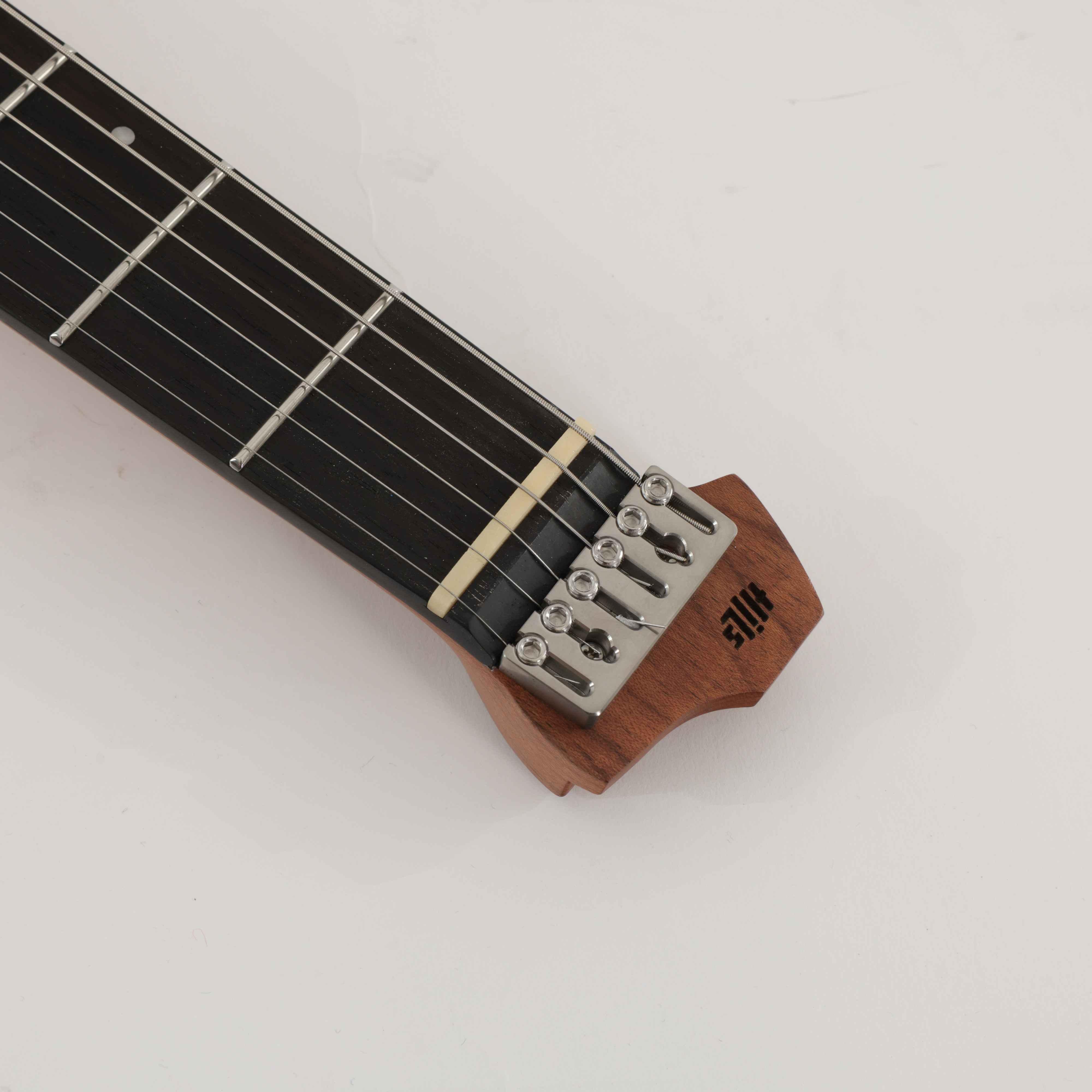 B Stock : HILS NEXT HN3 Headless Electric Guitar in Satin Ivory - 011 - B-HN3SIV-0011 (2).jpg
