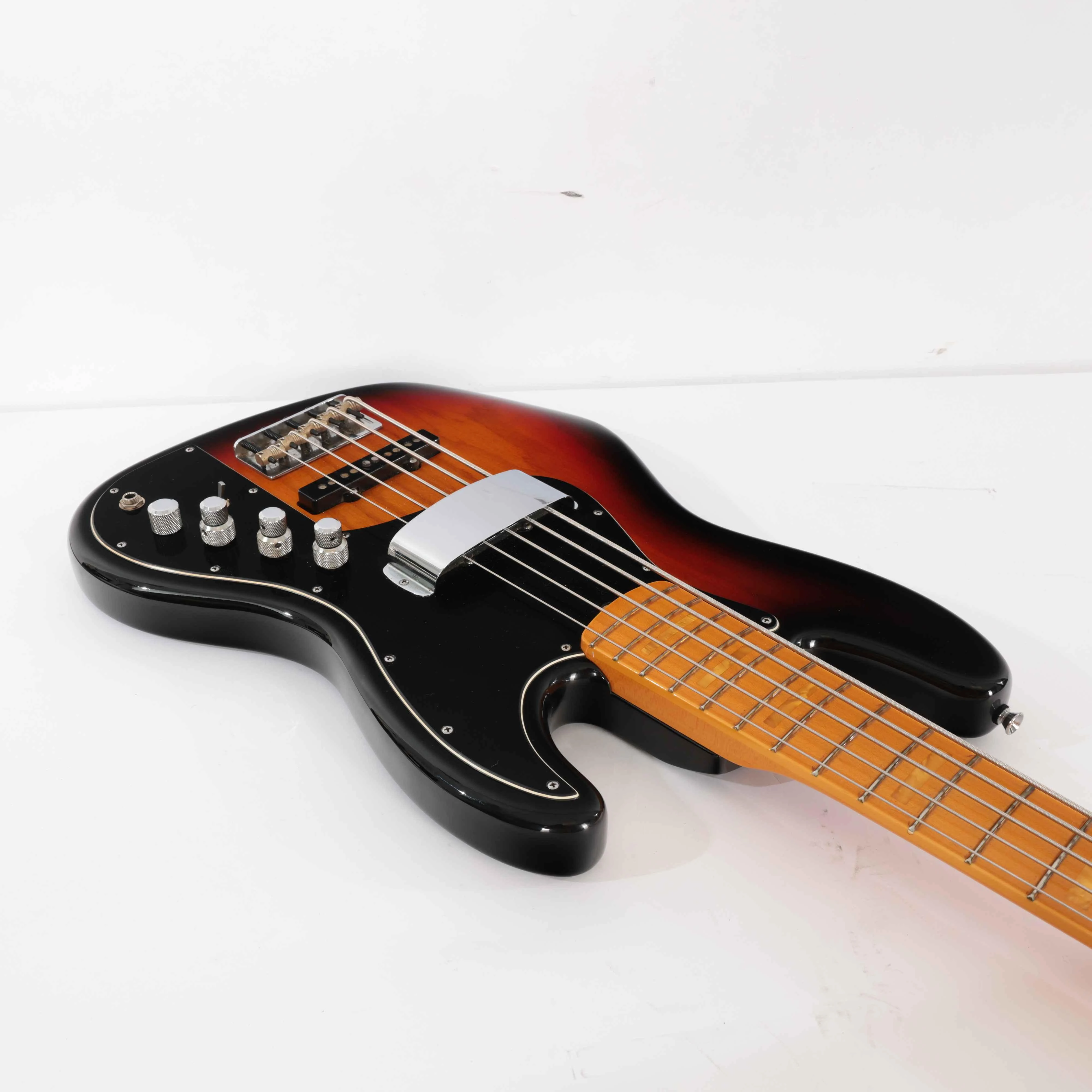Second Hand Fender USA Marcus Miller Jazz Bass V 3TS With Original Tweed Hardcase 067 - SH-91-0067 (8).jpg