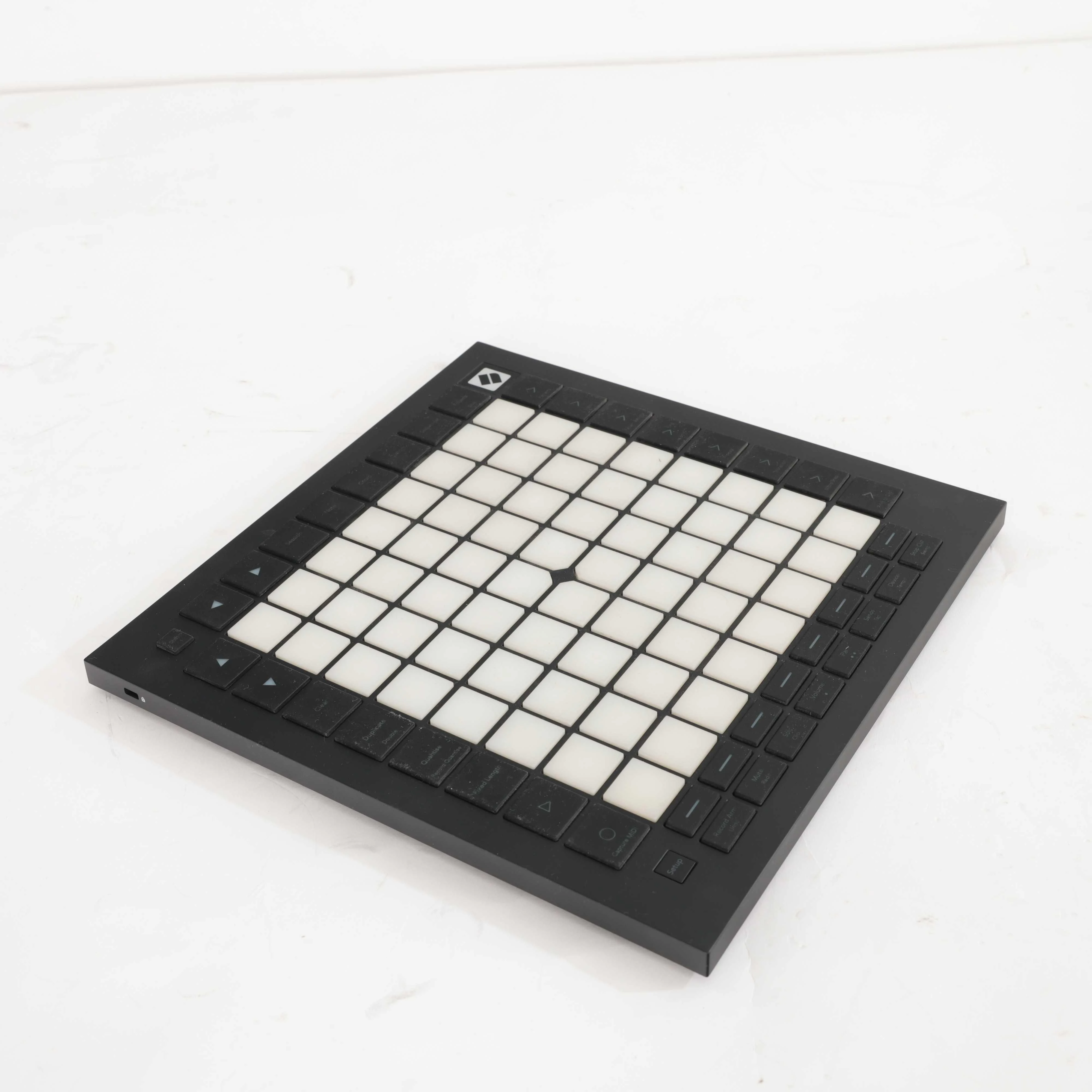Second Hand Novation Launchpad Pro Mk3 #726 - SH-197-0726 (4).jpg