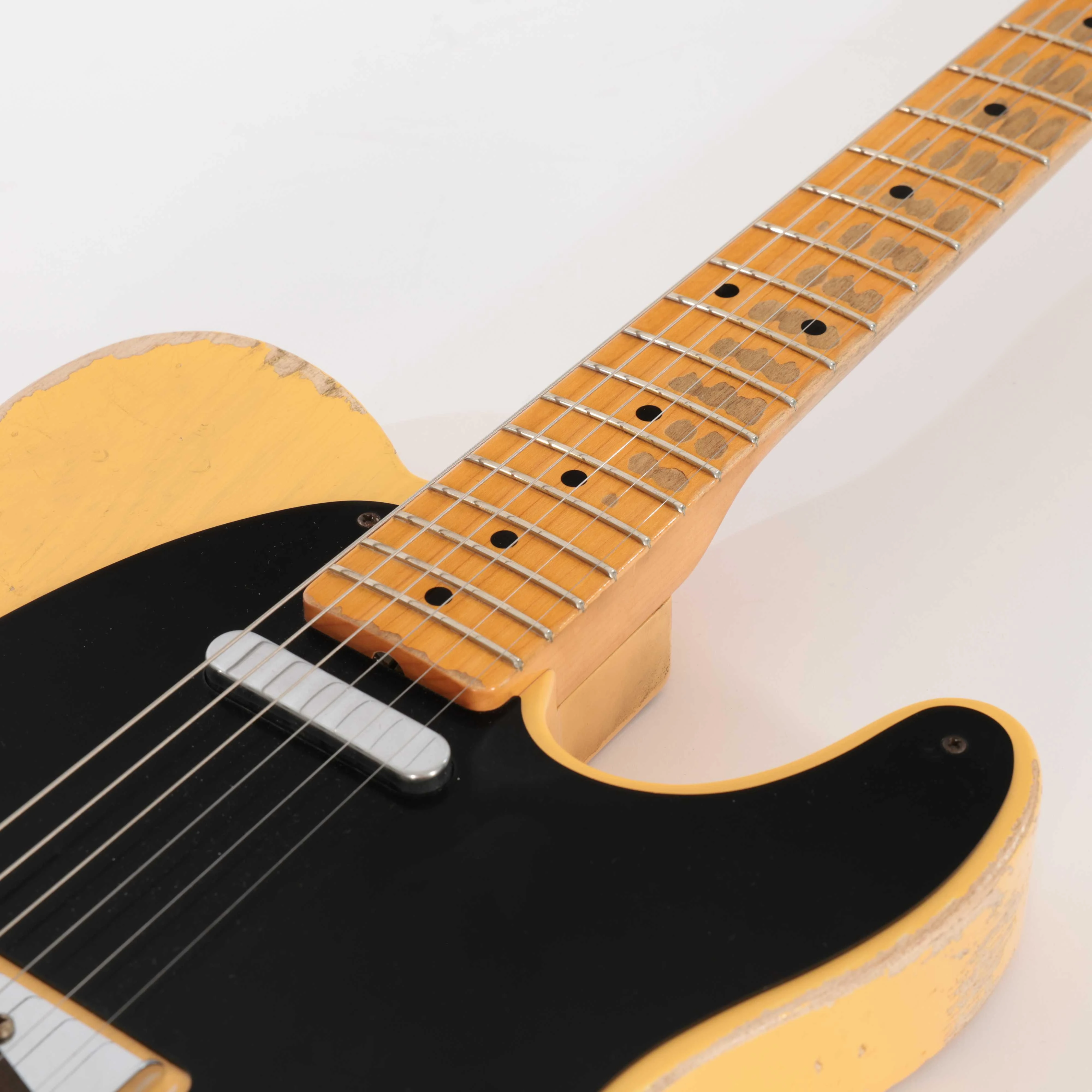 Second Hand Fender Custom Shop 53' Telecaster Heavy Relic In Faded Butterscotch #035 - SH-131-0035 (6).jpg
