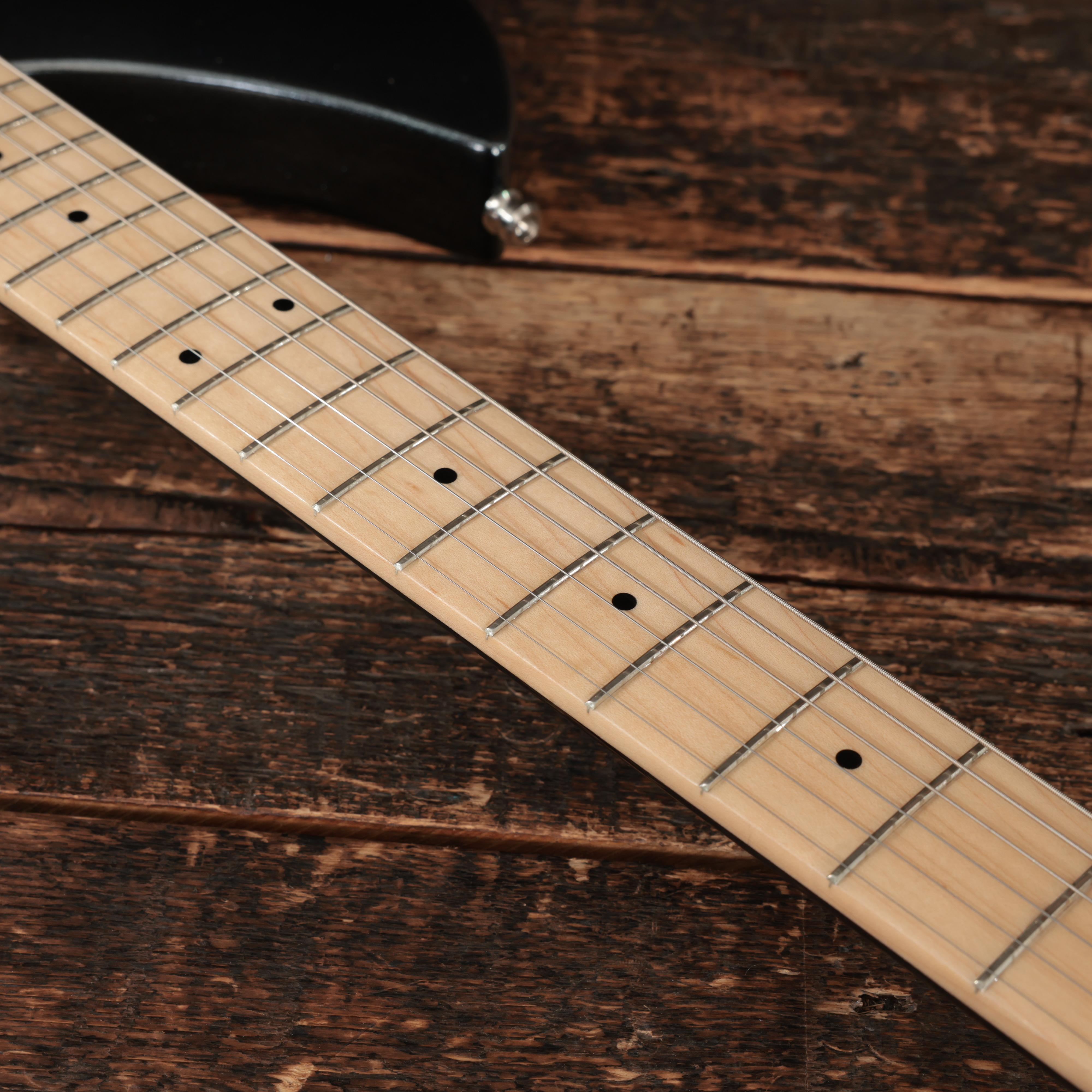 Rickenbacker 330 Limited Edition Semi-Hollow Electric Guitar in Pearlstars - 2622757 (12).JPG