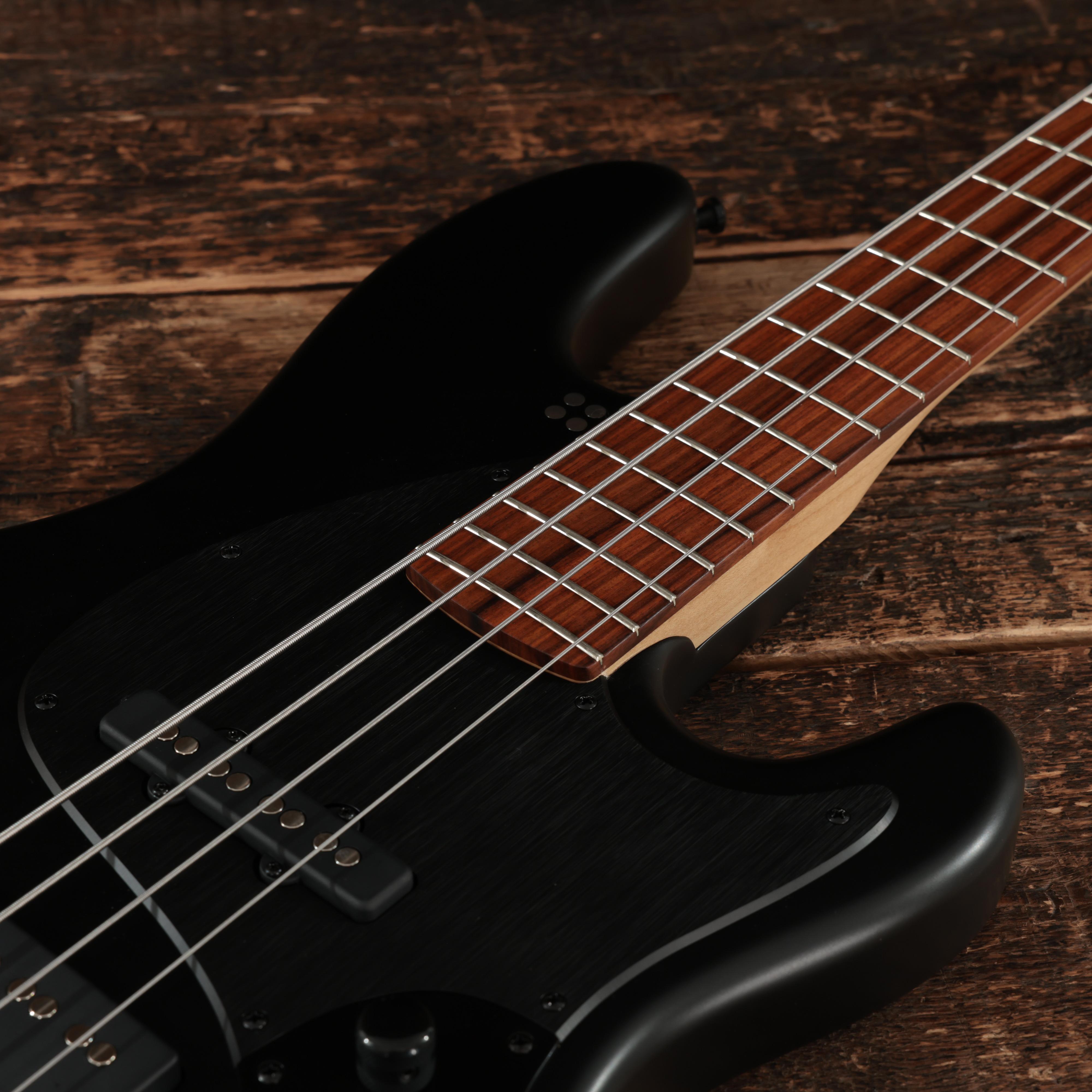 Sandberg California II TM 4-String Nighthawk Bass Guitar in Black Matte - 50835 (9).JPG