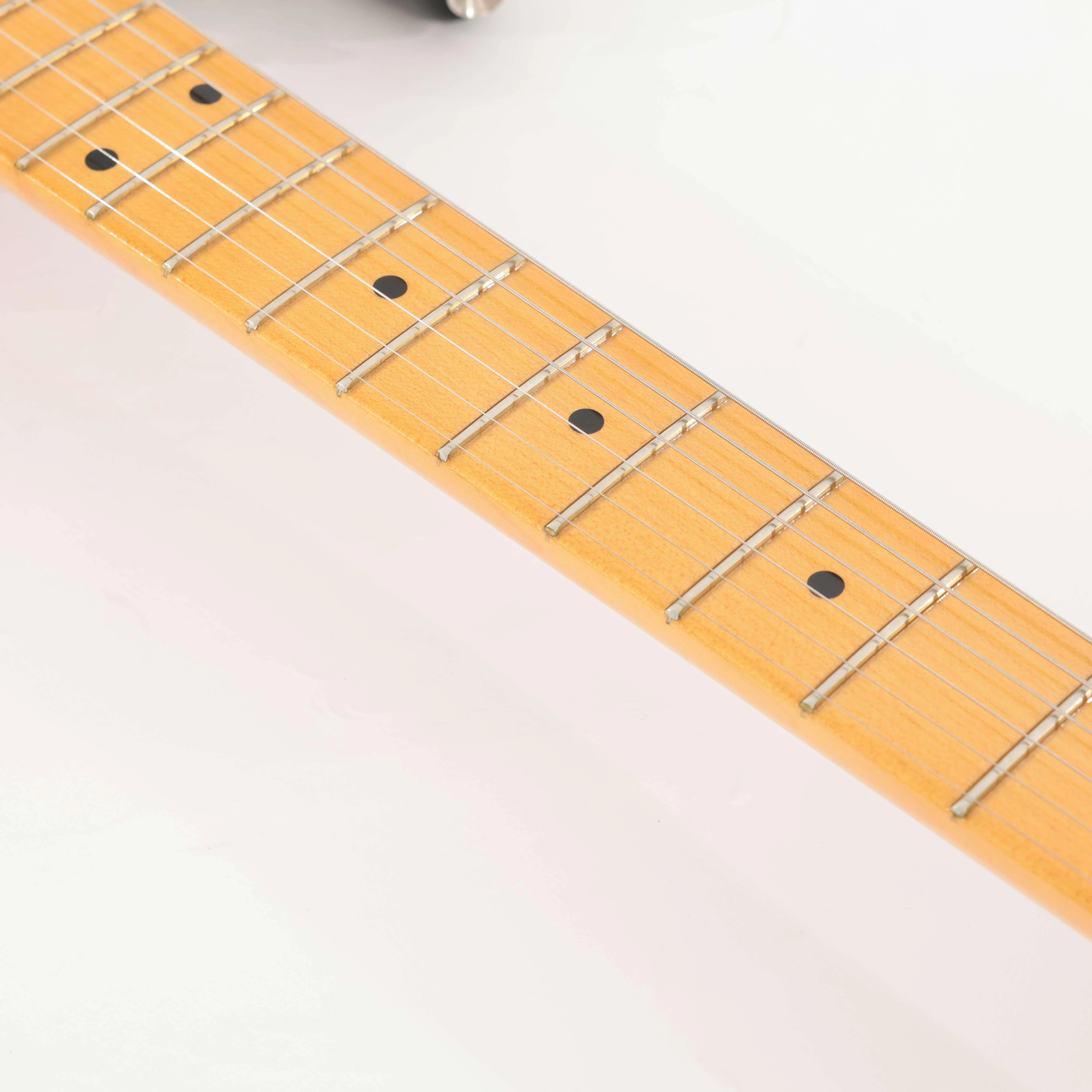 Second Hand Fender Eric Johnson Thinline Stratocaster 2-Tone Sunburst #743 - SH-197-0743 (12).jpg
