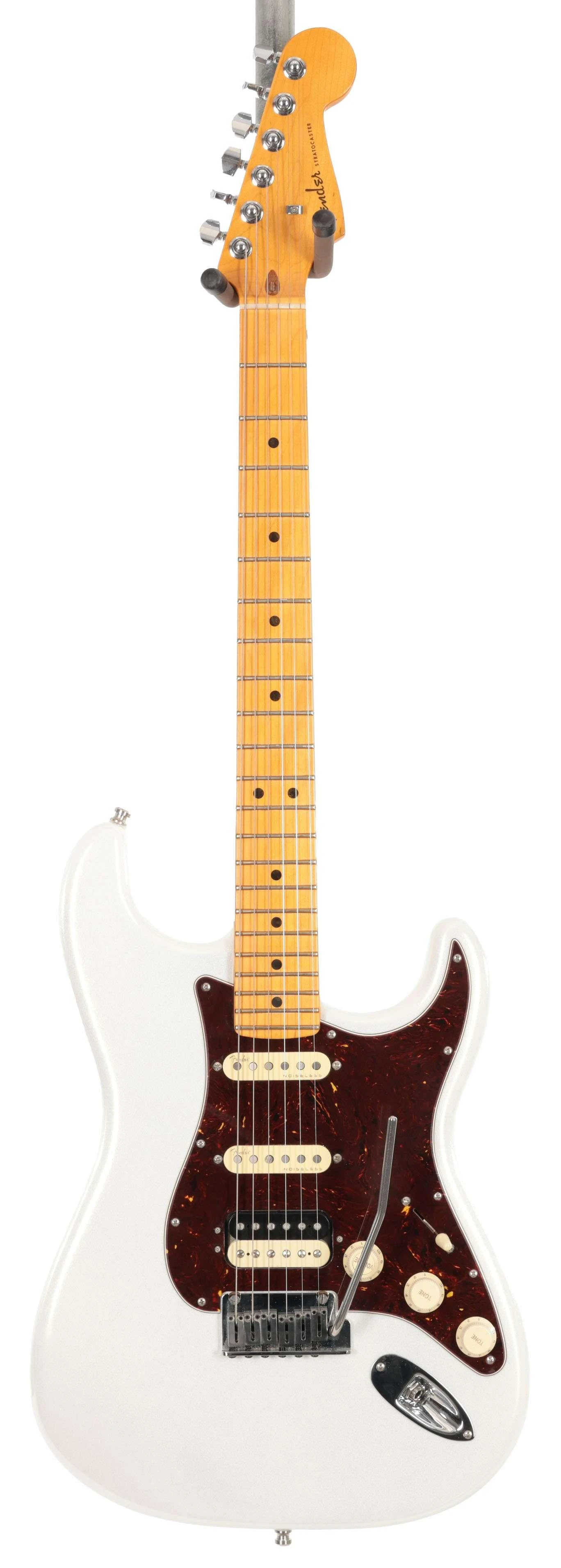 Second Hand Fender Ultra I Stratocaster HSS Pearl White #044 - SH-131-0044 (3).jpg