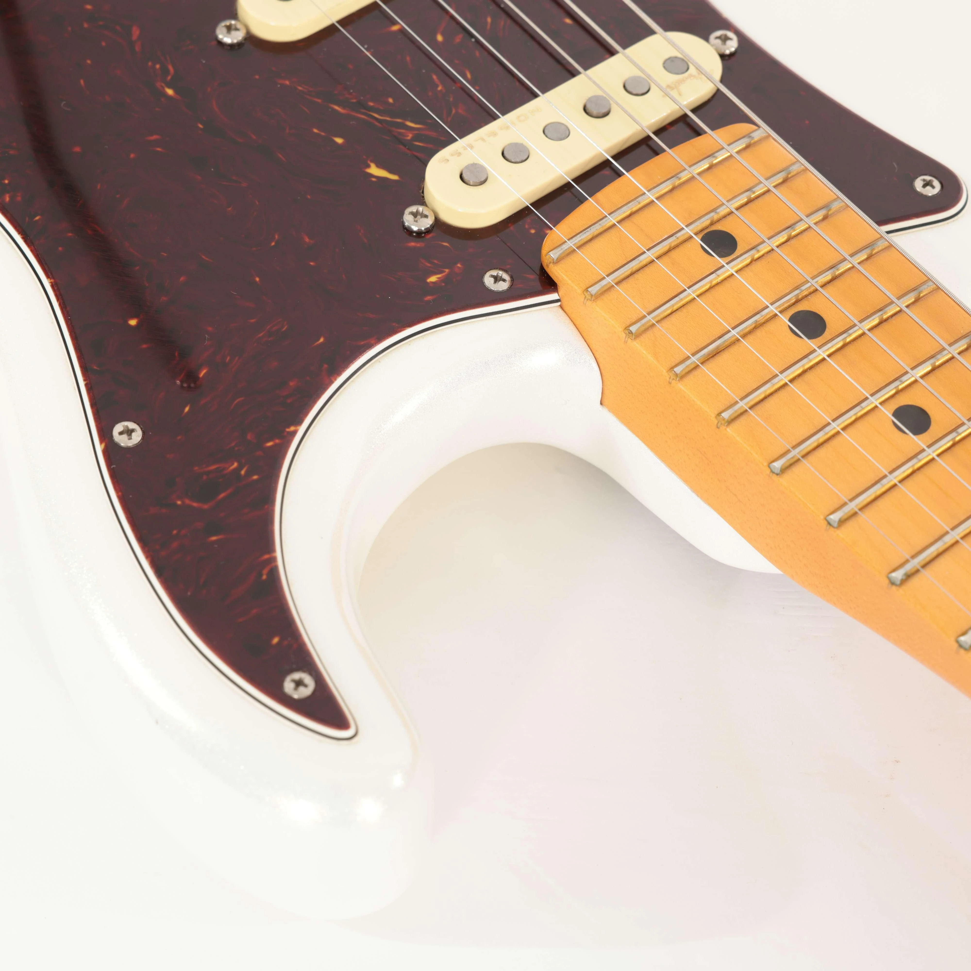 Second Hand Fender Ultra I Stratocaster HSS Pearl White #044 - SH-131-0044 (11).jpg
