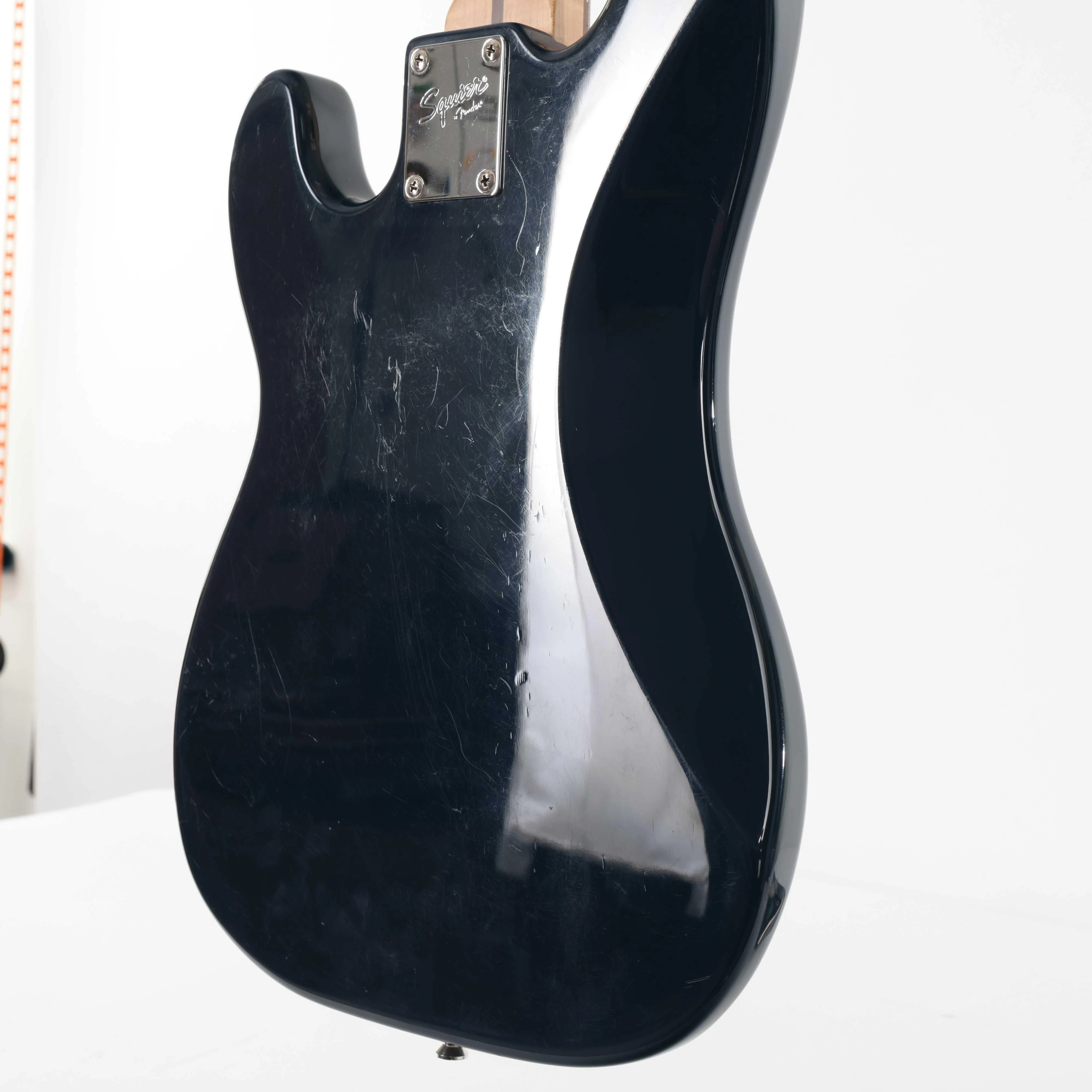 Second Hand Affinity P-Bass Navy Blue With Fender Hi-Mass & Fender 60's Pickup #826 - SH-197-0826 (5).jpg