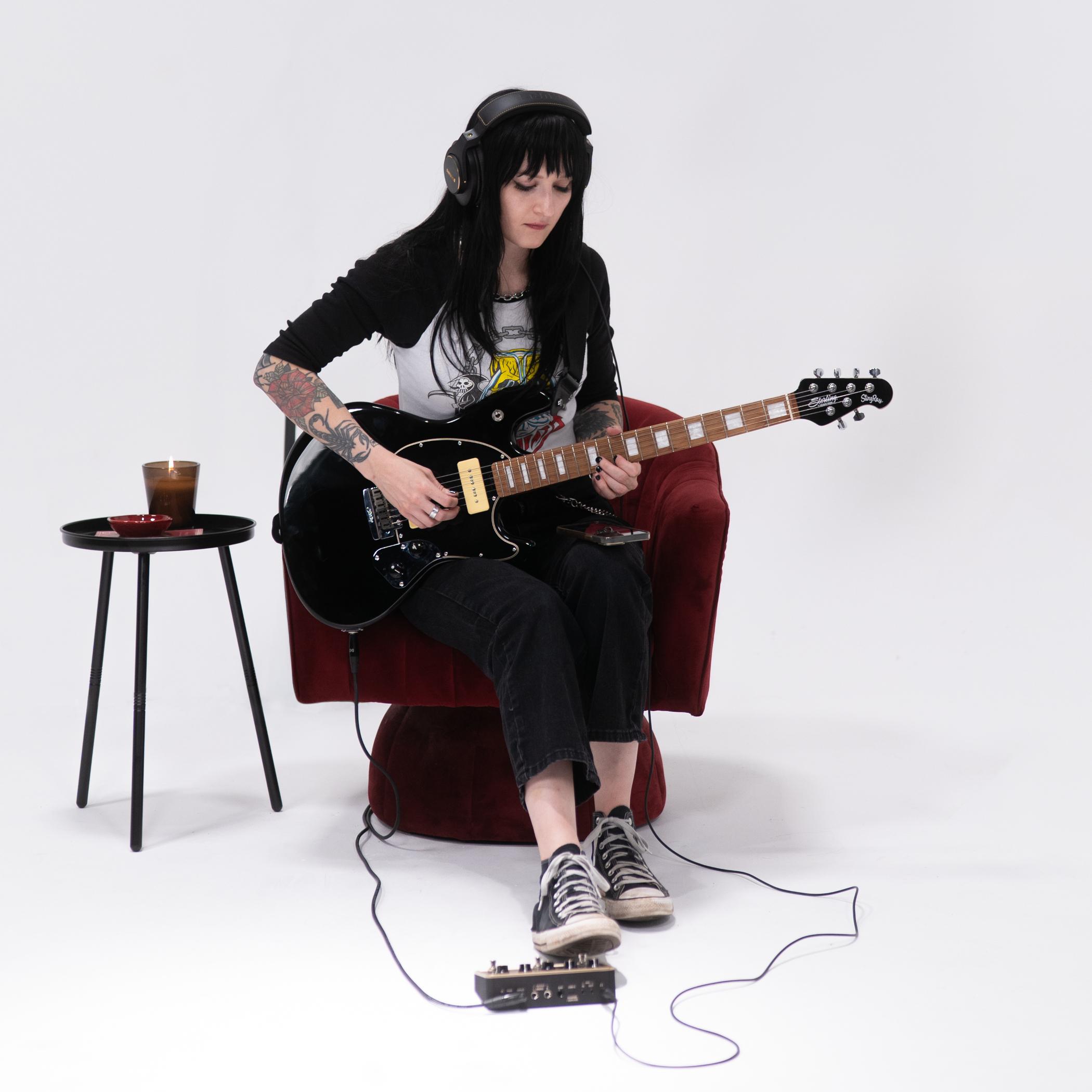 Positive Grid Spark Pedal Gig Bundle With Spark CAB - SPARK-PEDAL-Female-Guitarist.jpg