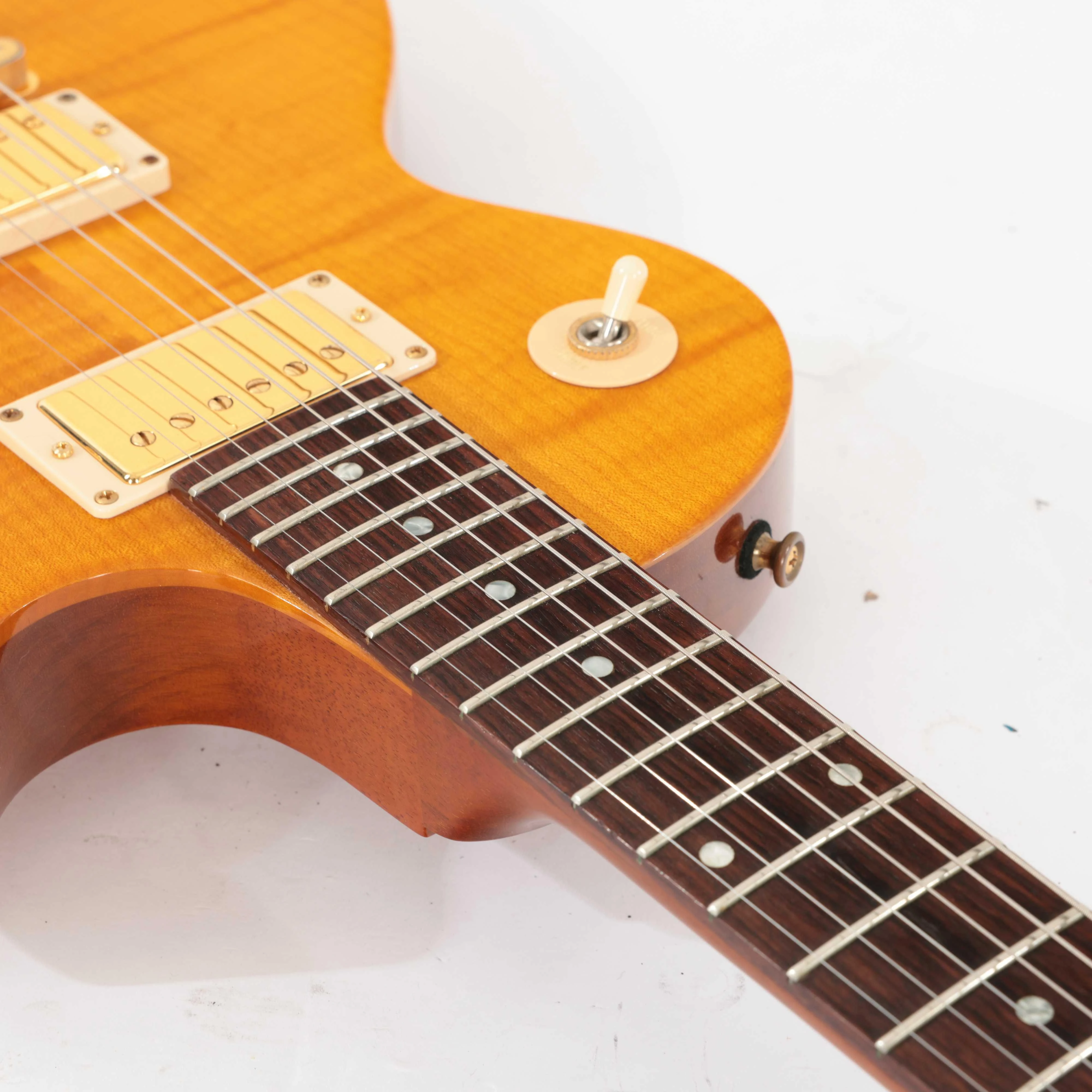 Second Hand Gibson Les Paul Junior Special Plus Electric Guitar In Transparent Amber #174 - SH-221-0174 (10).jpg