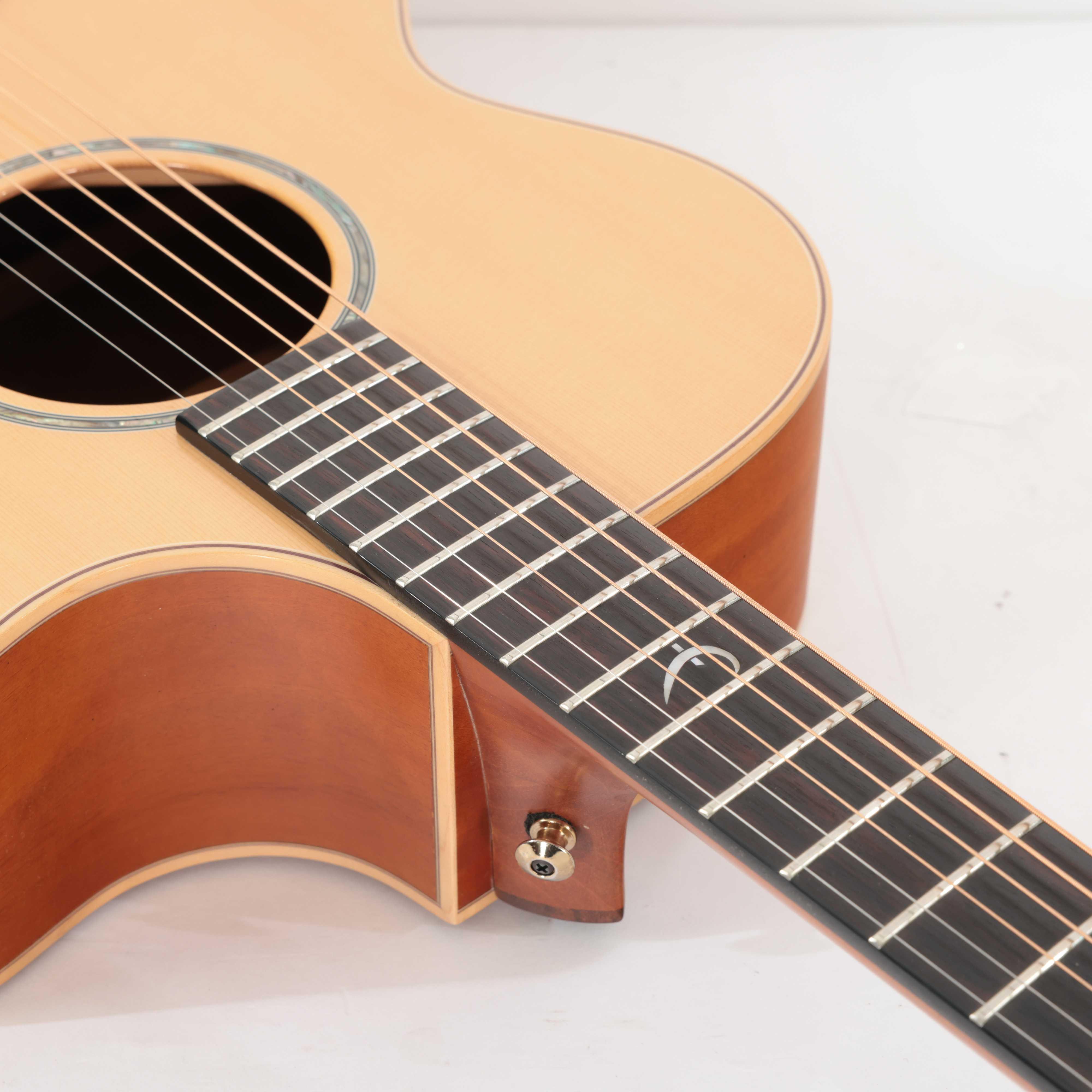 Second Hand Faith FV Venus Cutaway Electro Natural Series Acoustic Guitar With Hardcase #854 - SH-197-0854 (9).jpg