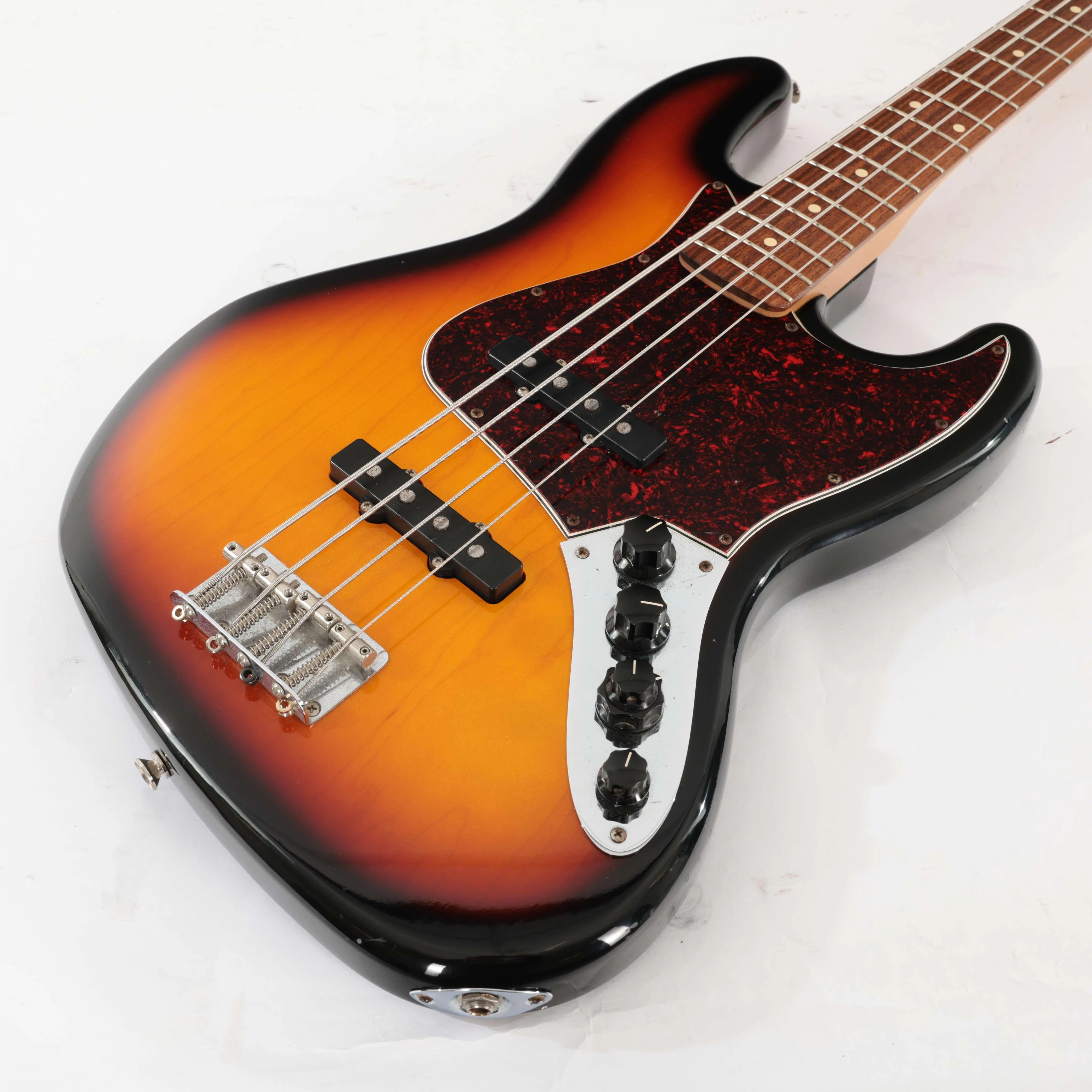 Second Hand 2000-01 Fender Mexican Deluxe Active Jazz Bass In Sunburst #735 - SH-197-0735 (7).jpg