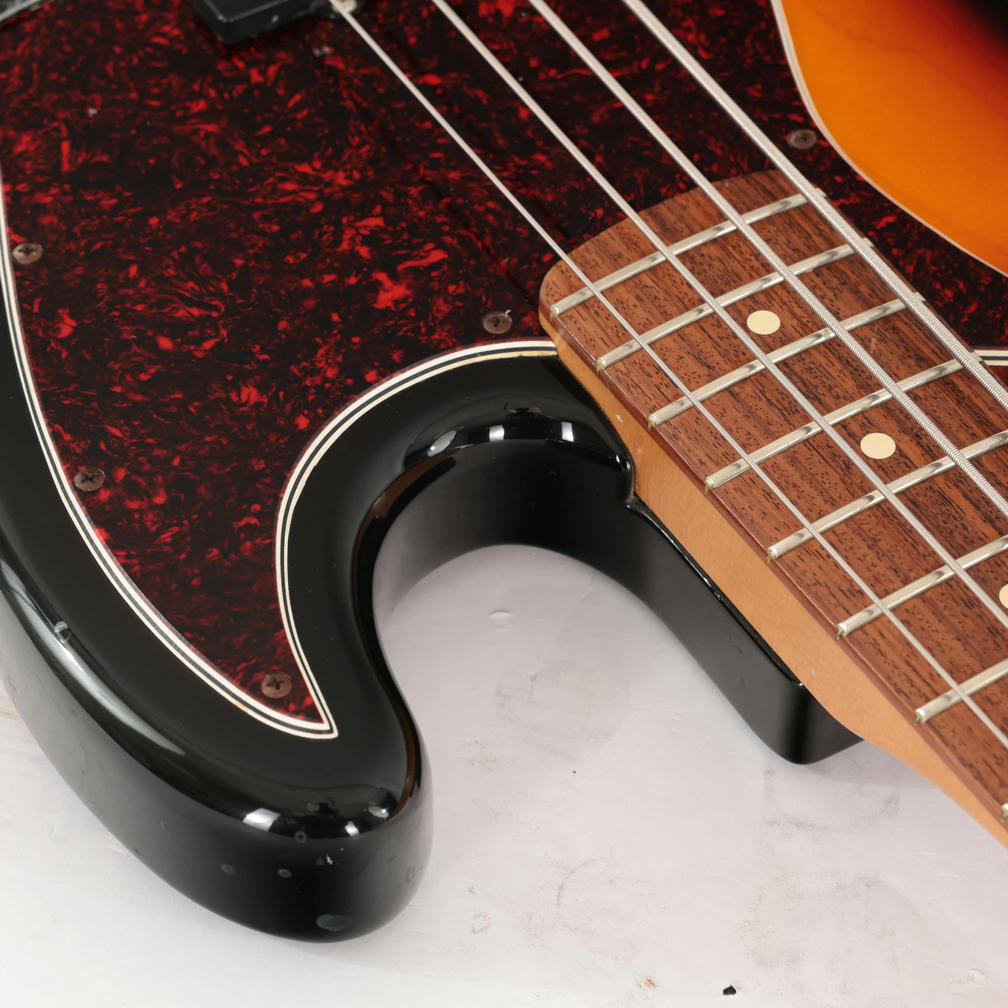 Second Hand 2000-01 Fender Mexican Deluxe Active Jazz Bass In Sunburst #735 - SH-197-0735 (11).jpg