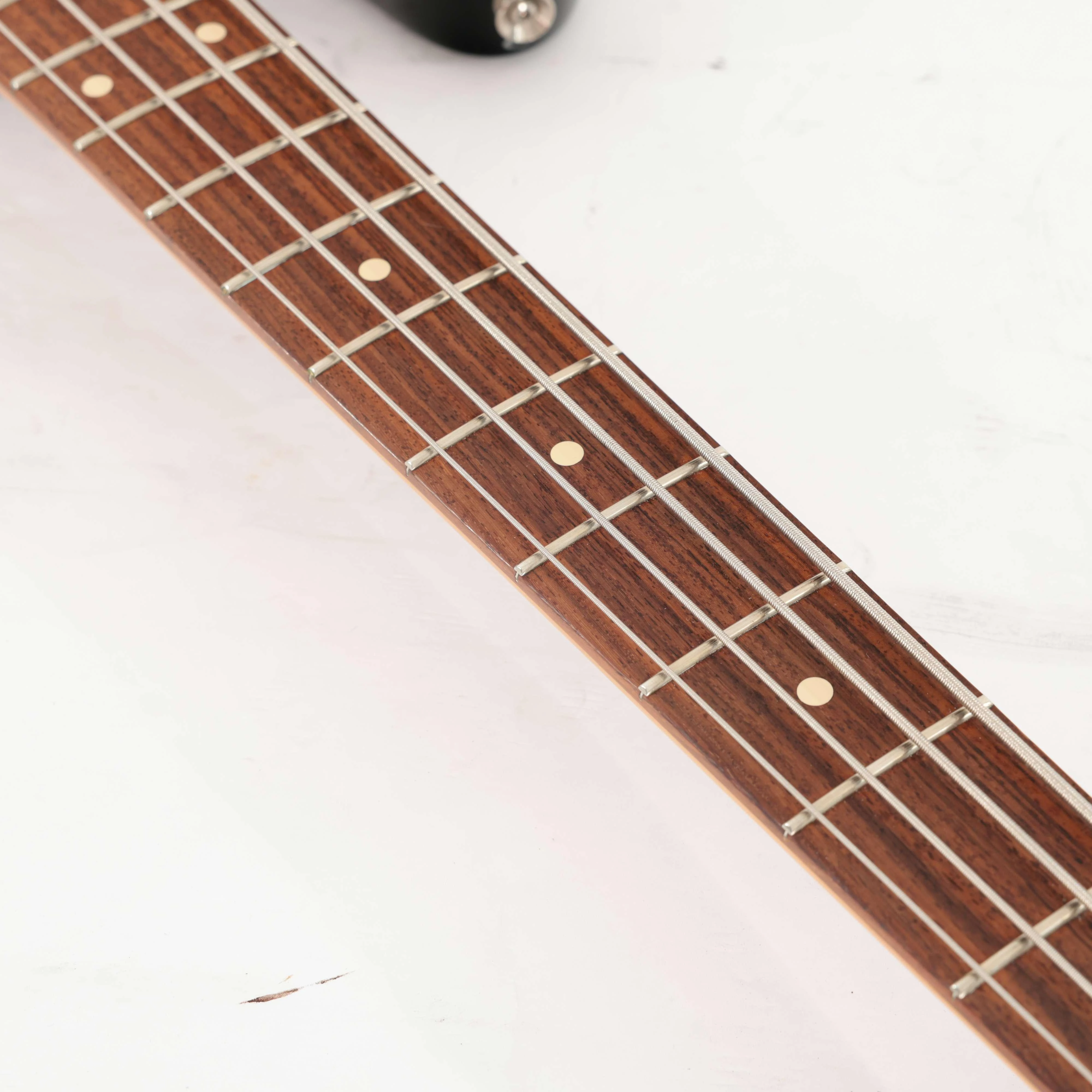 Second Hand 2000-01 Fender Mexican Deluxe Active Jazz Bass In Sunburst #735 - SH-197-0735 (12).jpg
