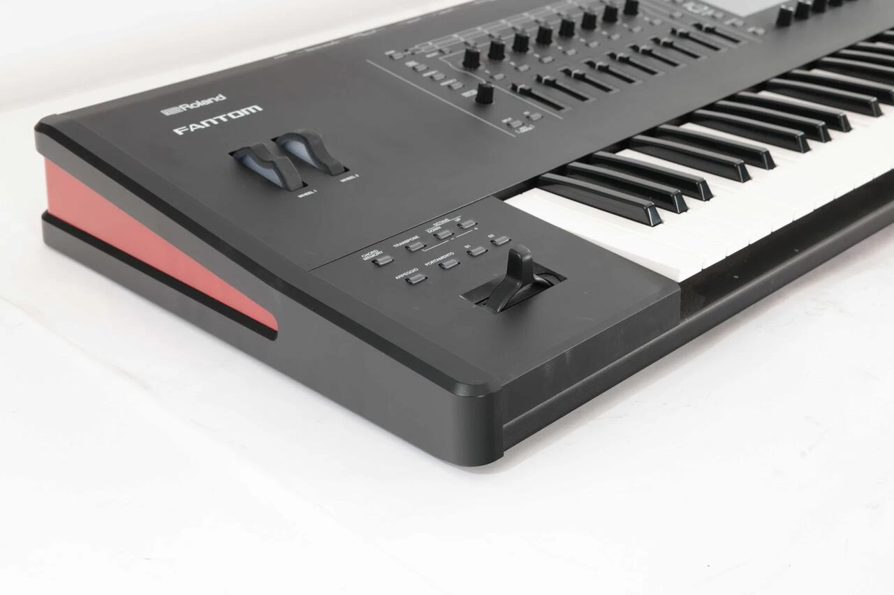 Second Hand Roland Fantom 7 (with EX Expansion) #153 - SH-130-1153 (4).jpg