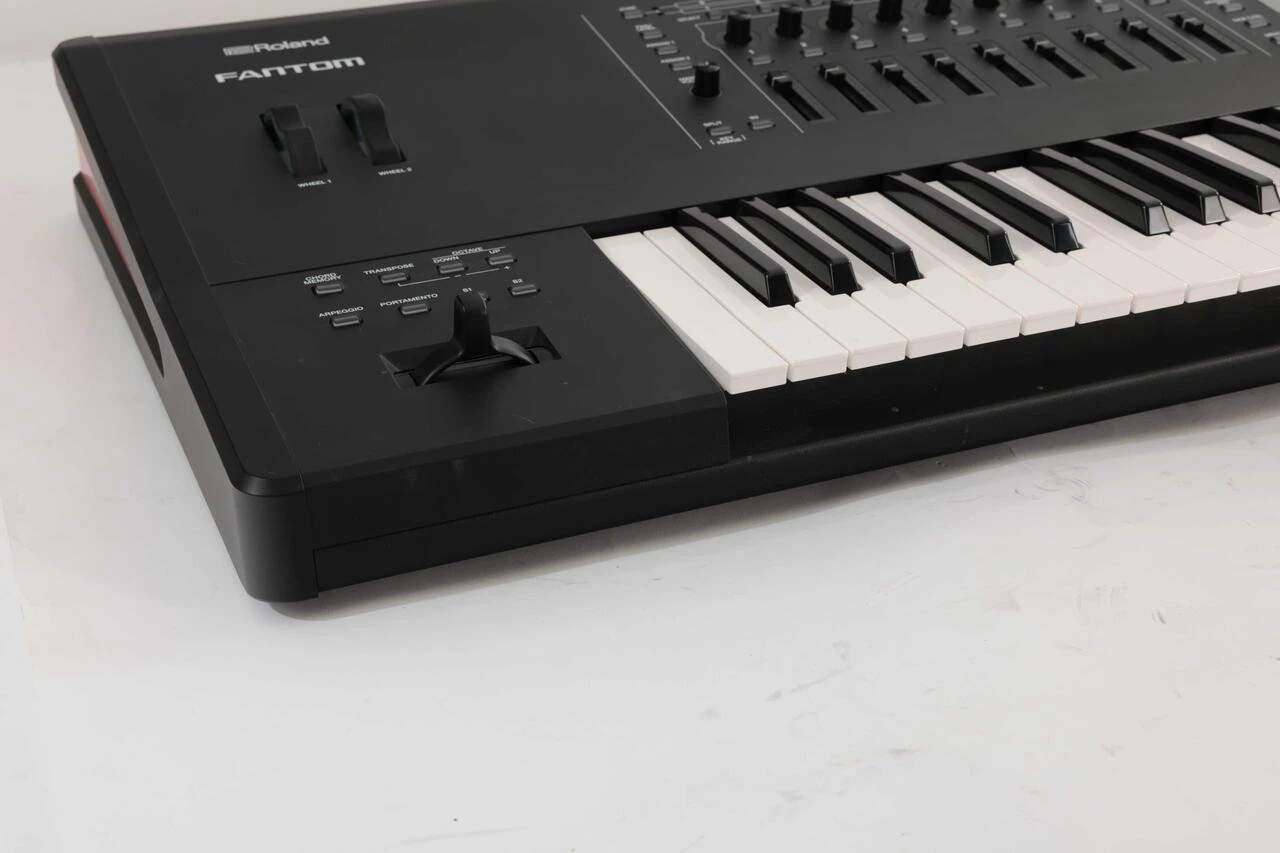 Second Hand Roland Fantom 7 (with EX Expansion) #153 - SH-130-1153 (5).jpg