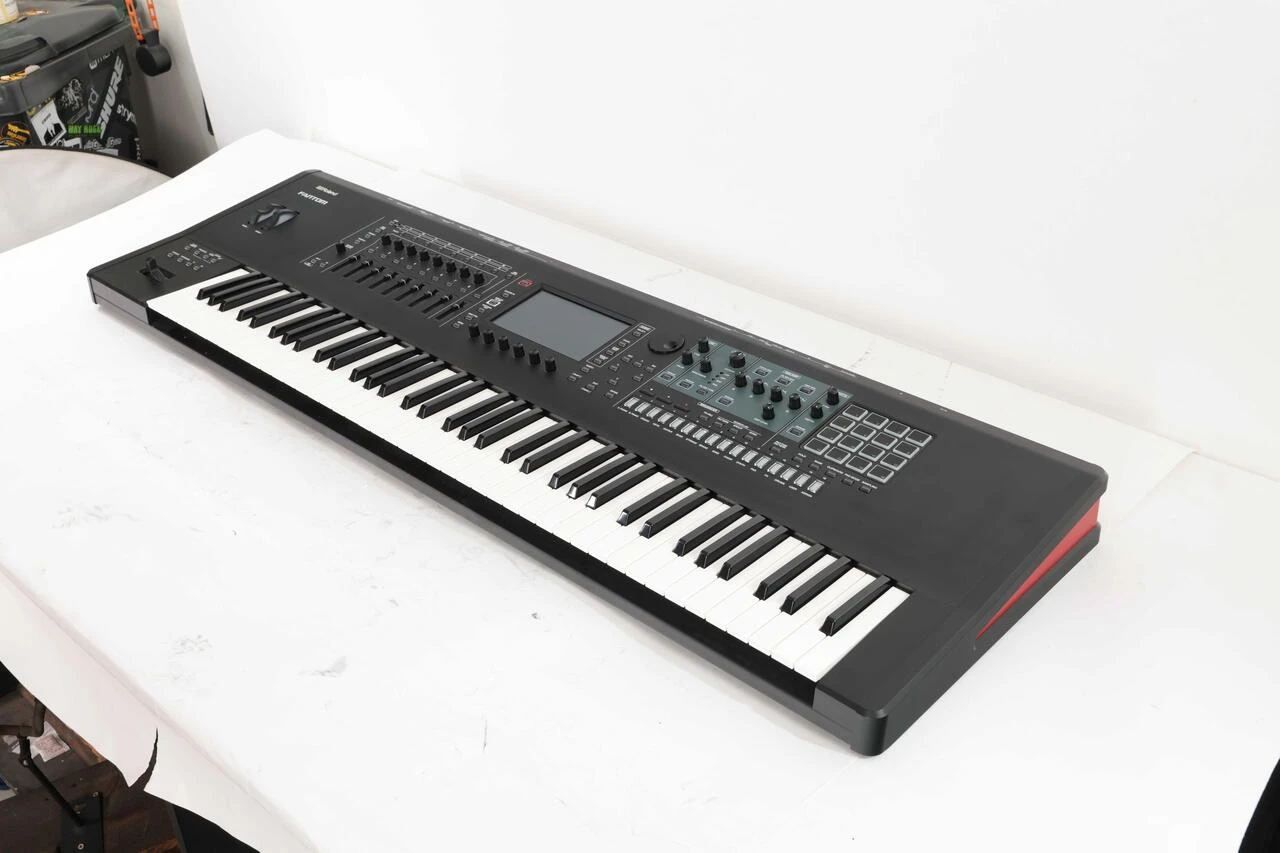 Second Hand Roland Fantom 7 (with EX Expansion) #153 - SH-130-1153 (6).jpg