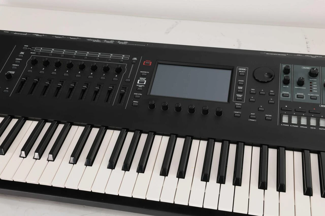 Second Hand Roland Fantom 7 (with EX Expansion) #153 - SH-130-1153 (9).jpg