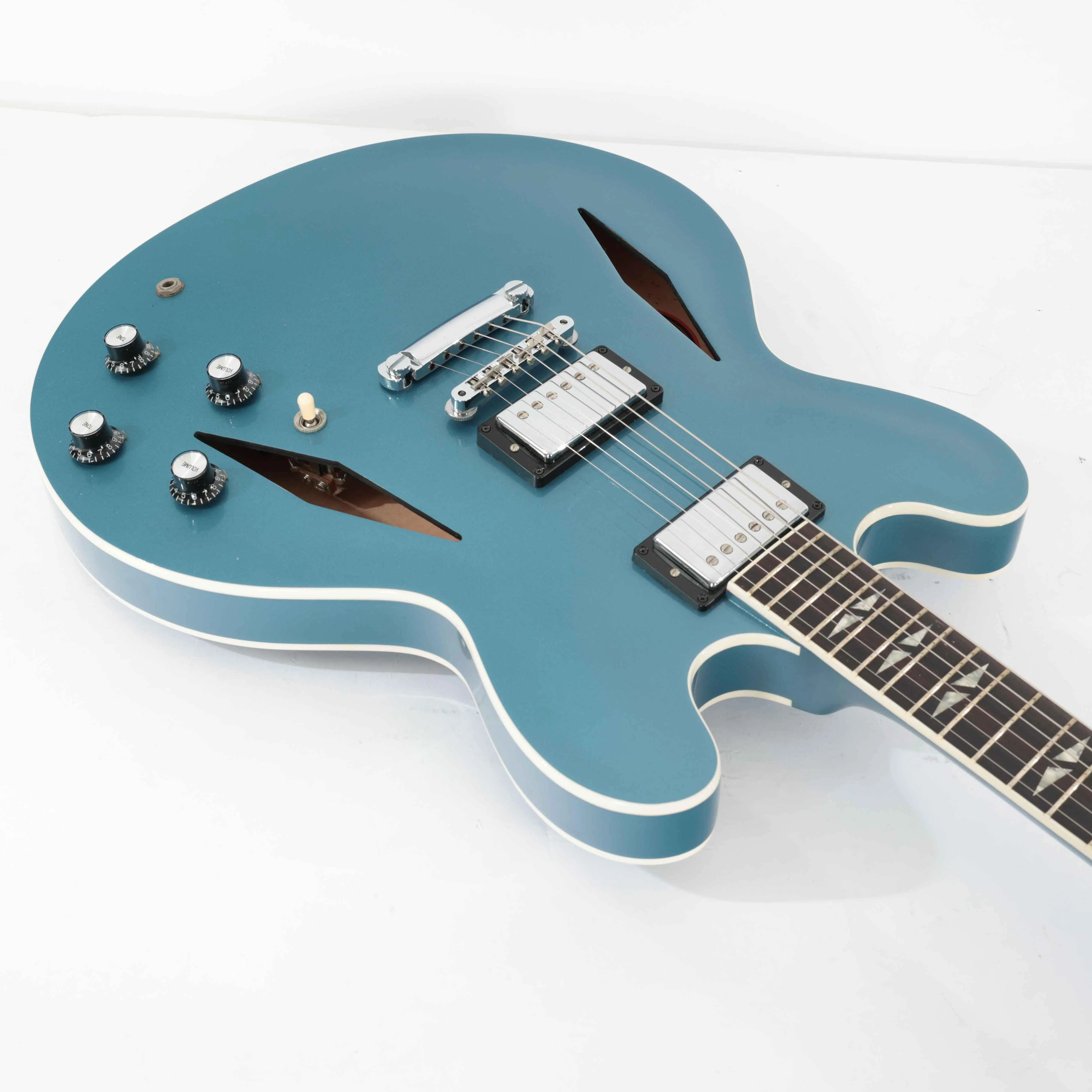 Second Hand Gibson Dave Grohl 335 In Pelham Blue Serial Number #112 #861 - SOR01861 (10).jpg