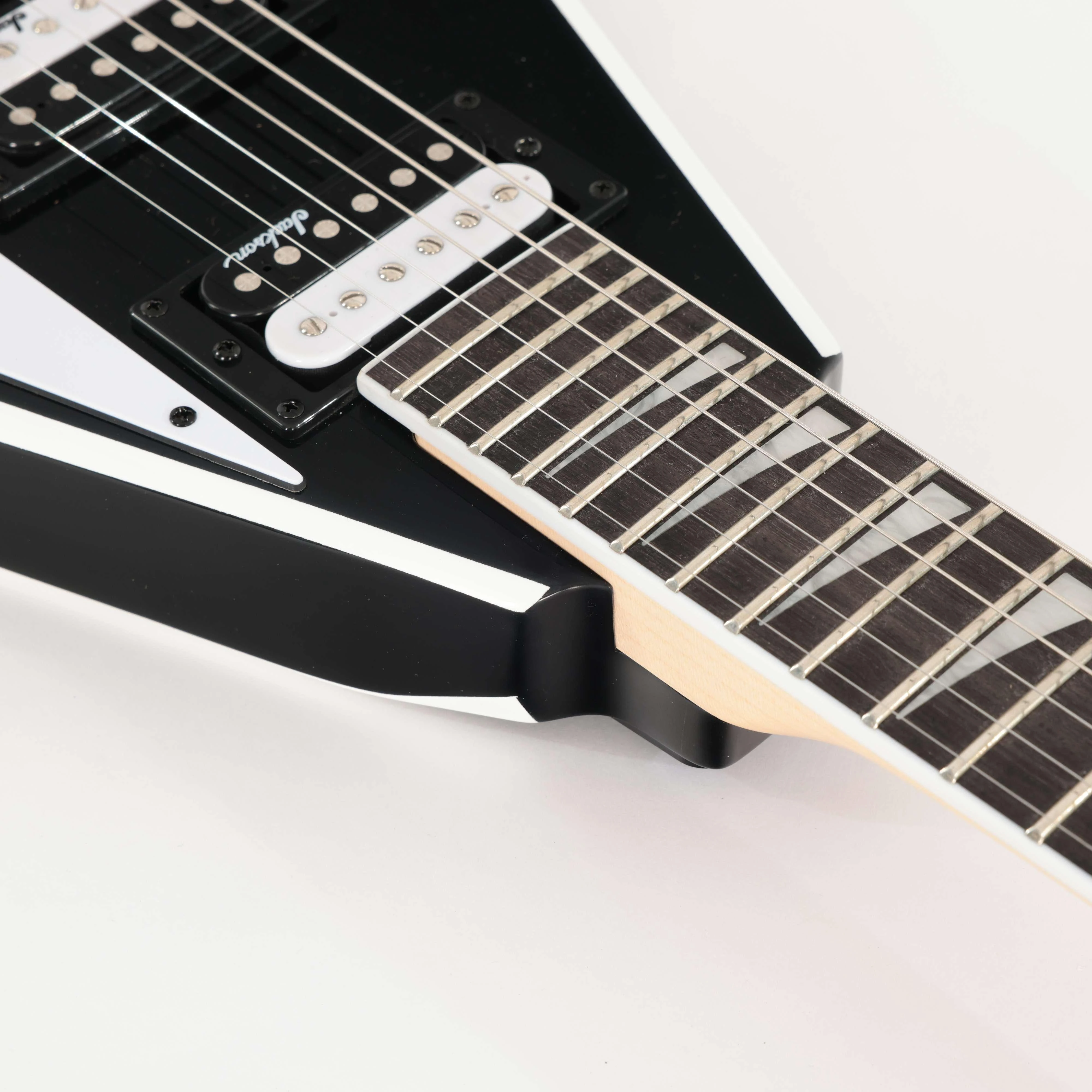 Second Hand Jackson Guitar JS32 Rhoads In Black With White Bevels #821 - SH-241-6821 (11).jpg
