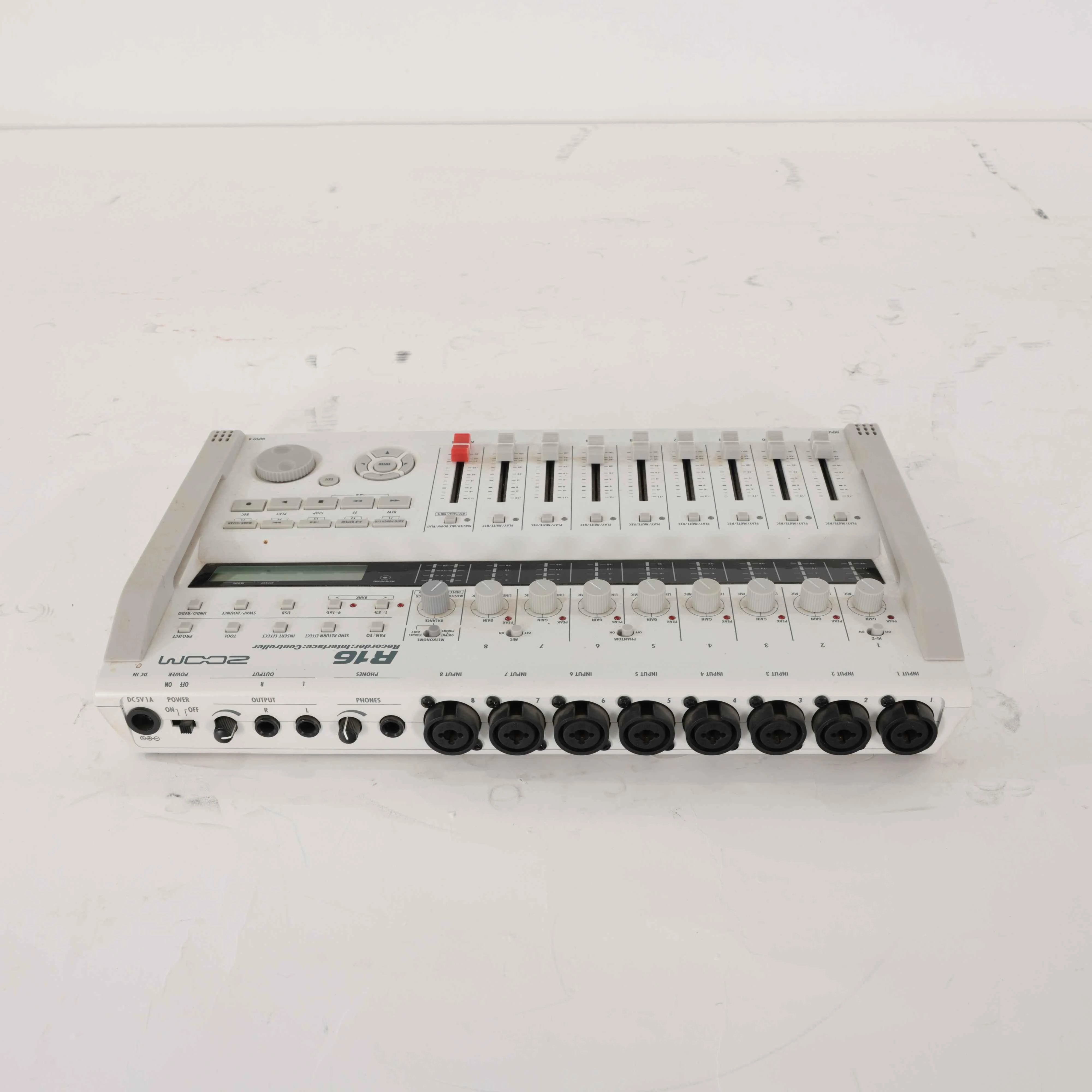 Second Hand Zoom R16 Multitrack Recorder #020 - SH-231-0020 (5).jpg