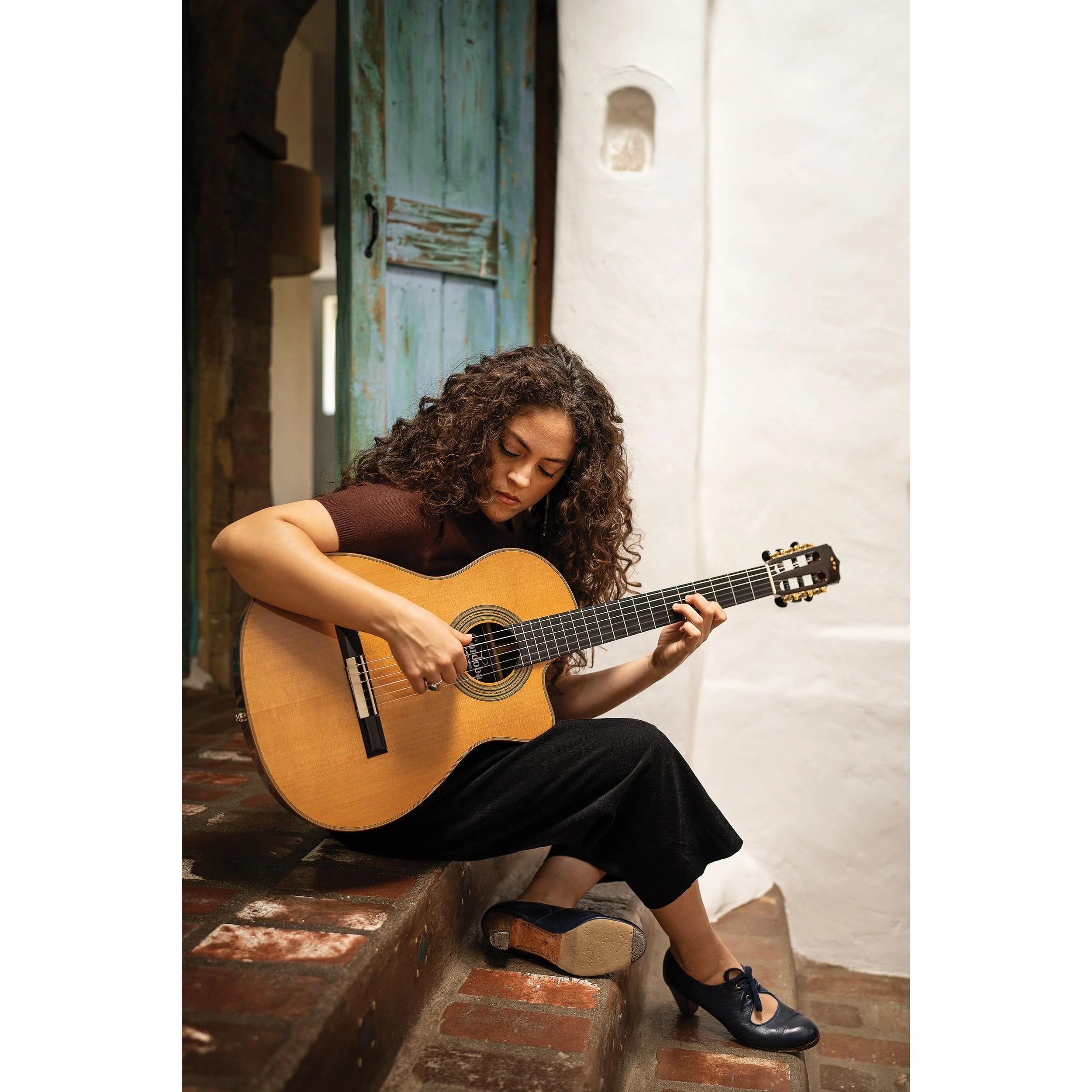 Cordoba Fusion Orchestra CE Pro Classical Electro-Acoustic Guitar - CFUORCEPRO (6).jpg