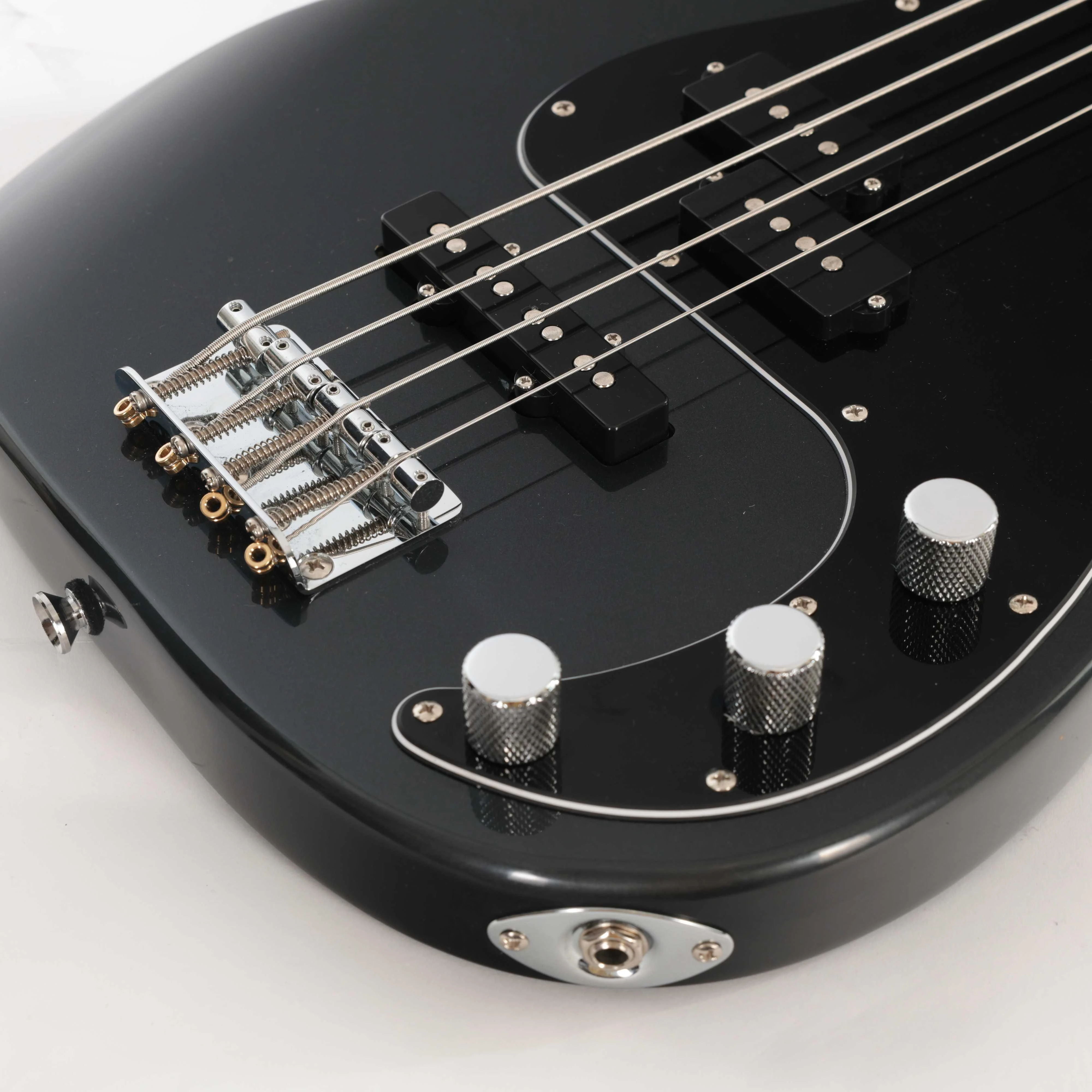 Second Hand Squier Affinity PJ Bass In Black #119 - SH-91-0119 (7).jpg