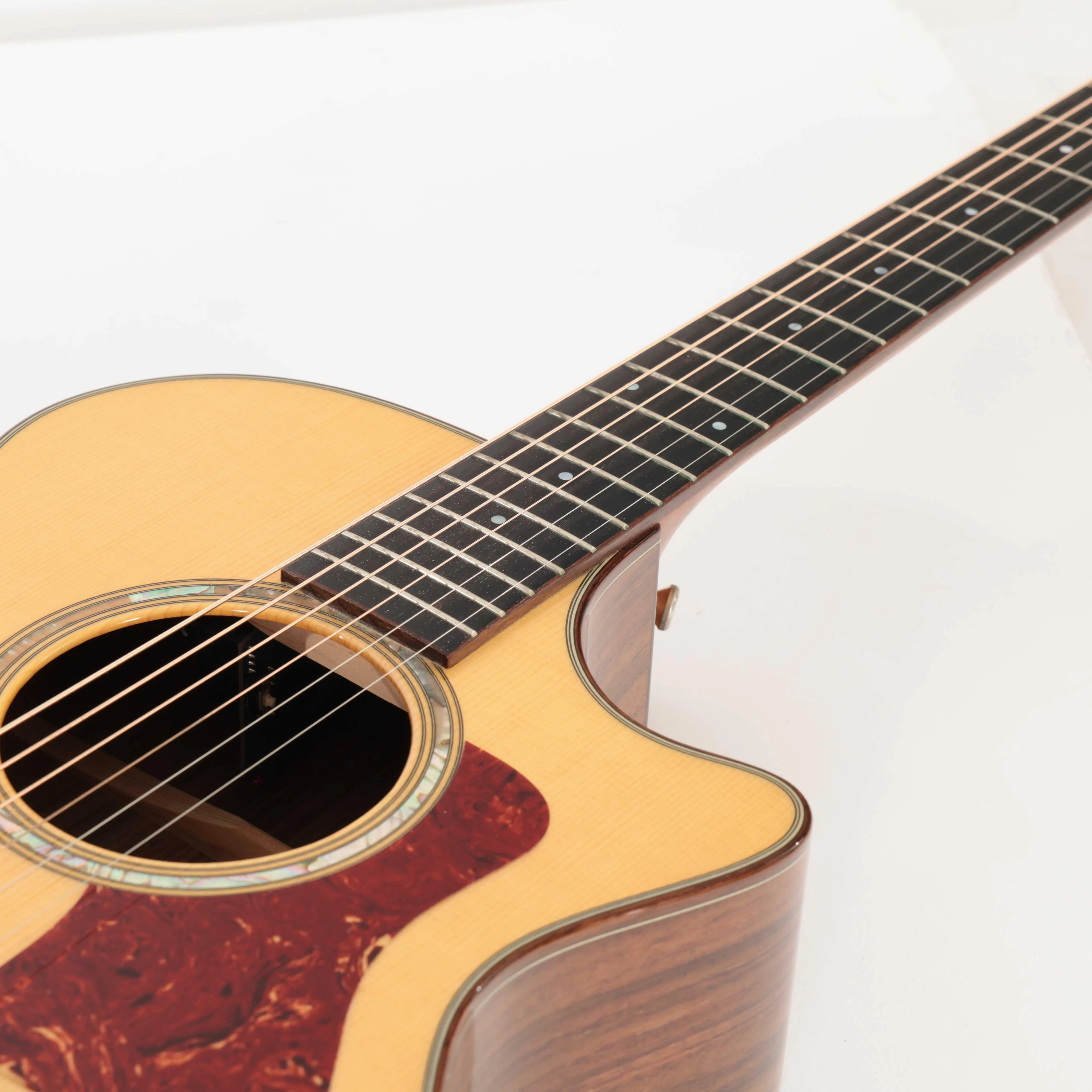 Second Hand Taylor 712ce Acoustic Guitar In Natural #001 - SH-131-0001 (6).jpg