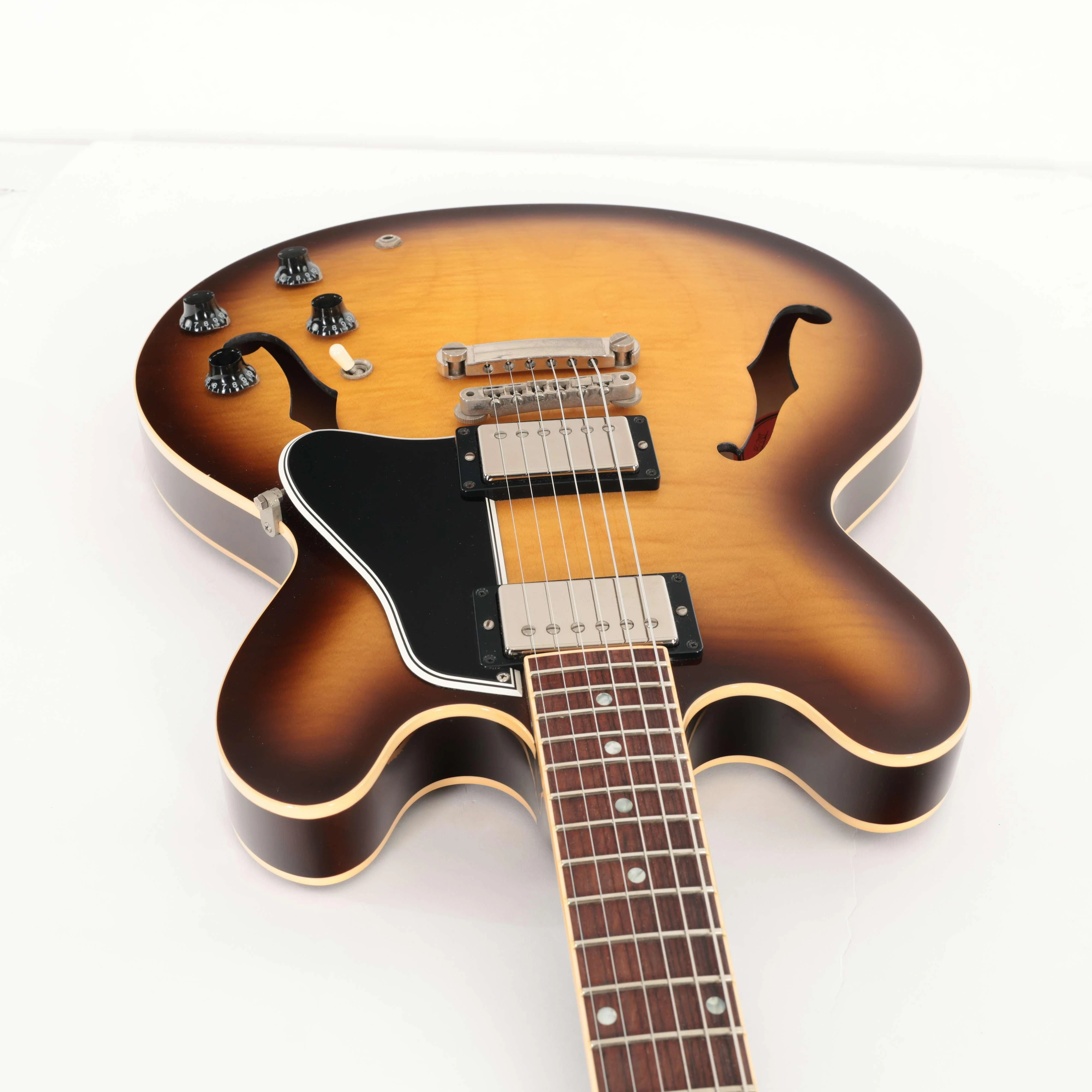 Second Hand 2010 Gibson ES-335 In Lightburst #154 - SH-91-0154 (11).jpg