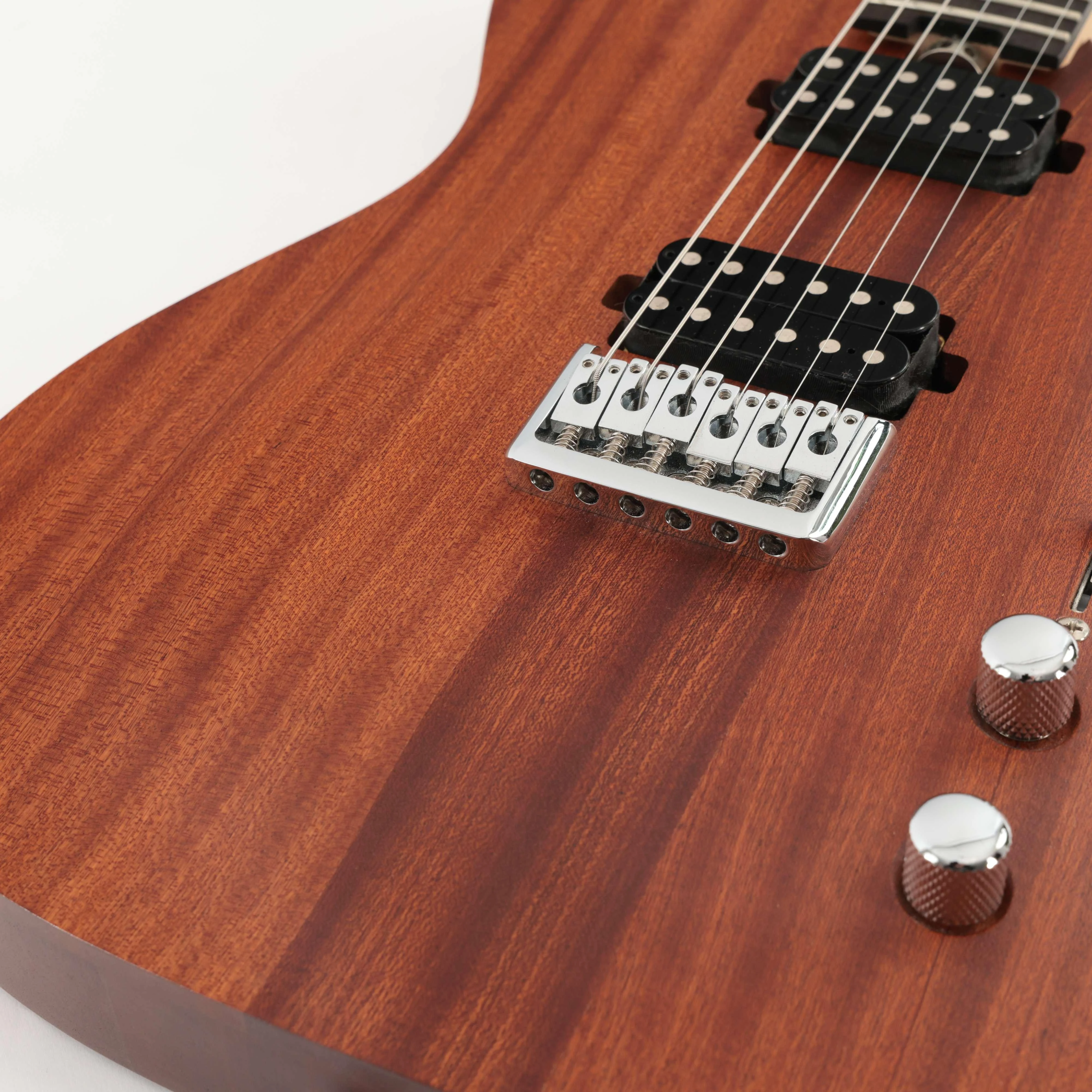 Second Hand Chapman ML-3 Modern In Mahogany #403 - SH-122-1403 (9).jpg