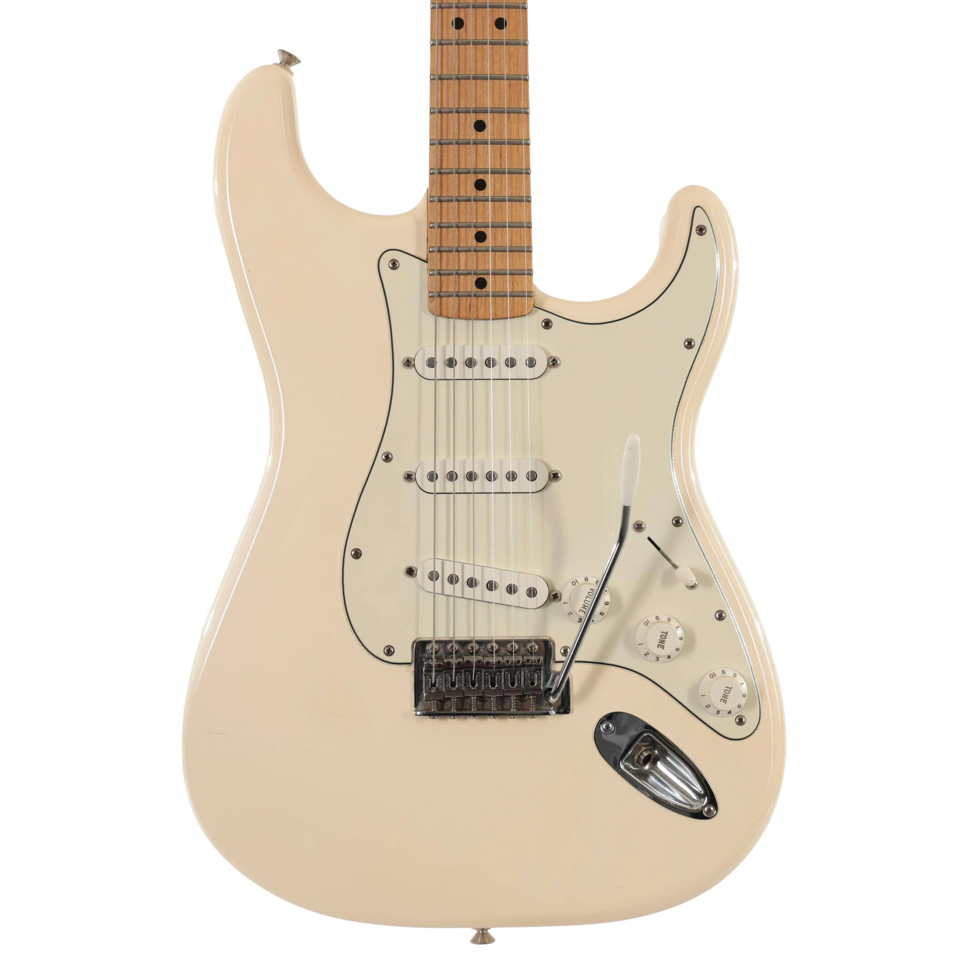 Second Hand Fender Mexican Standard Strat In White #073 - SH-168-0073 (2).jpg