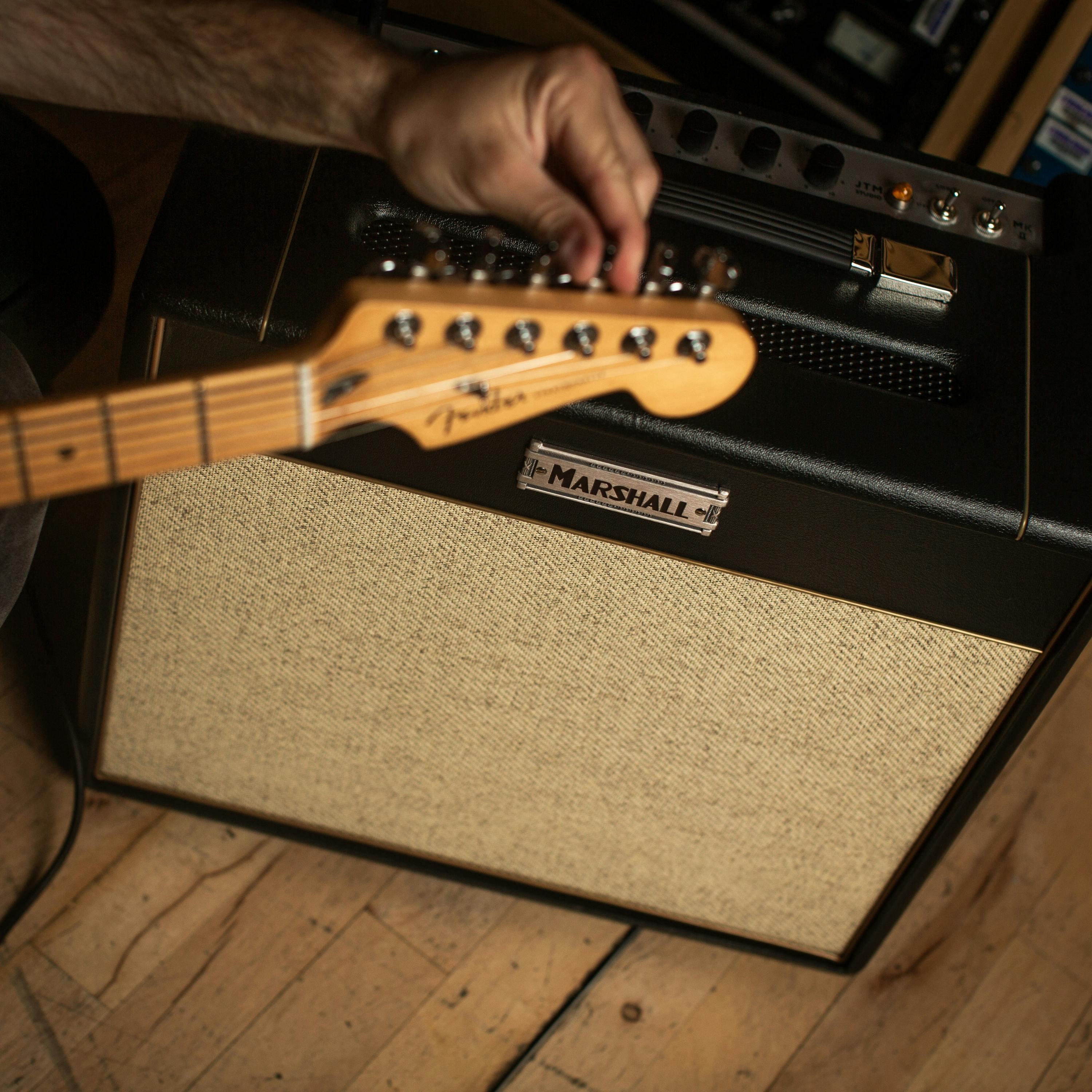 B-Stock : Marshall ST20C Studio JTM 20W Valve Amp Combo #005 - ST20C-Marshall-ST20C-JTM-Studio-Amp-Lifestyle.jpg