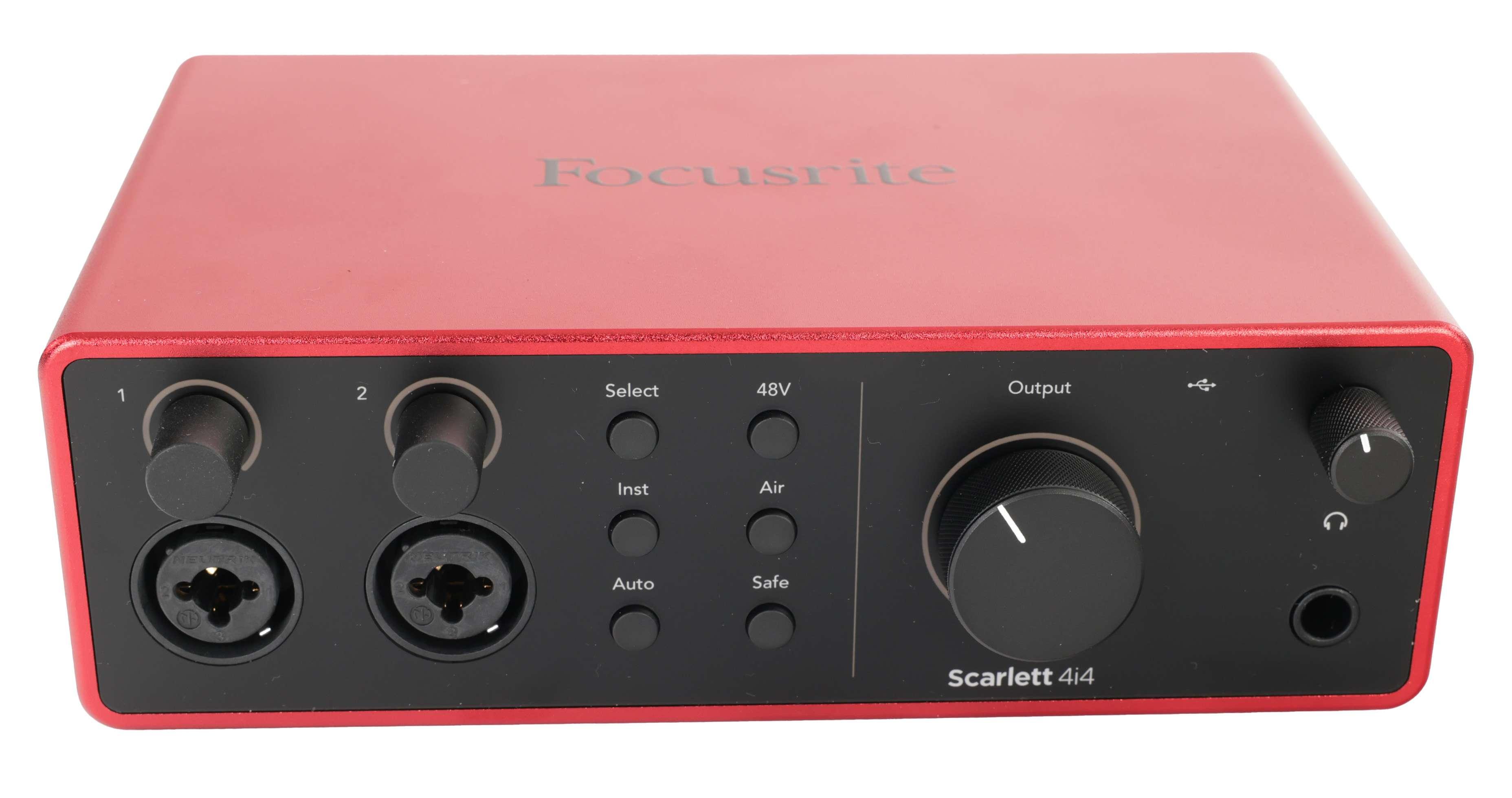 B Stock : Focusrite Scarlett 4i4 4th Gen - 001 - B-MOSC0034-0001 (2).jpg