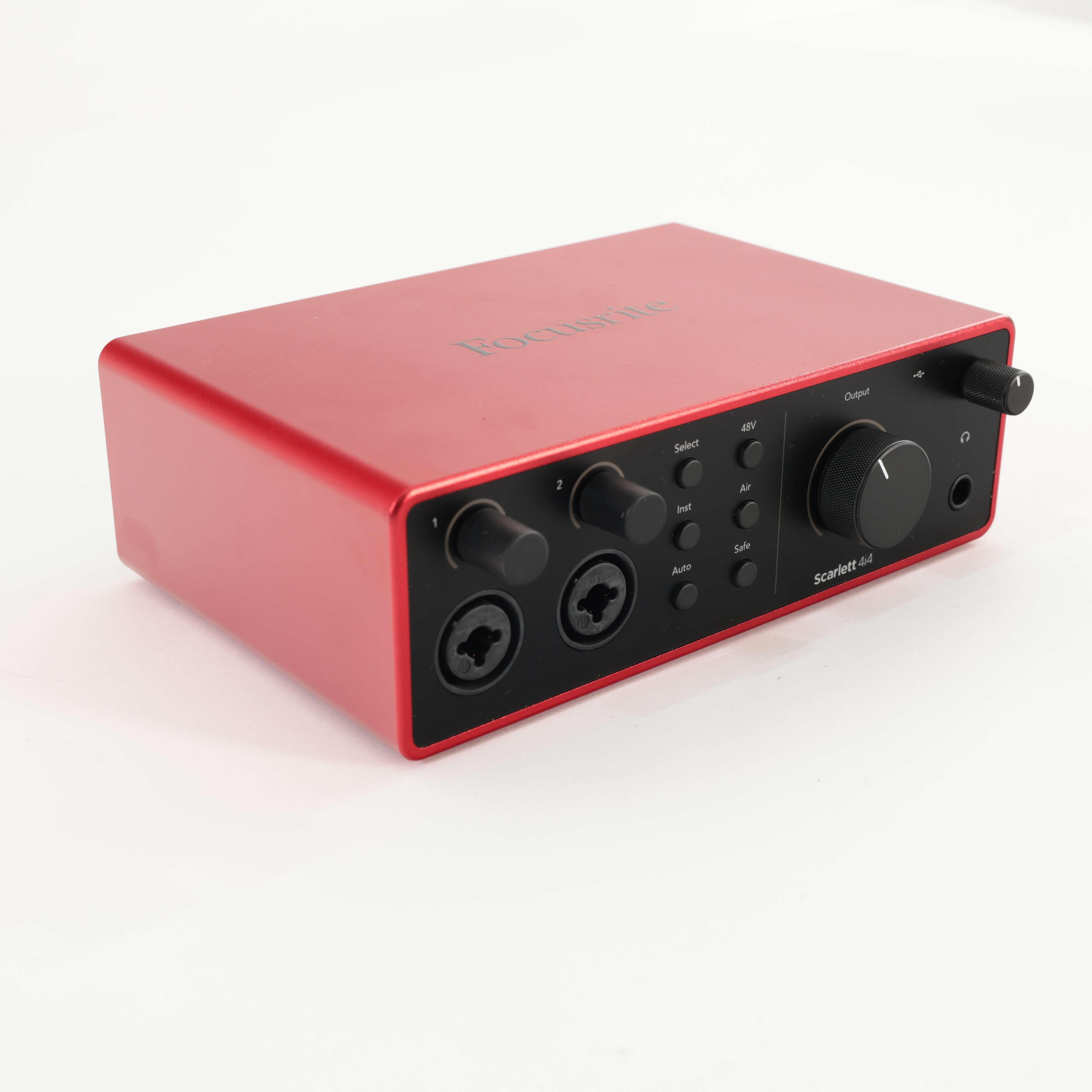 B Stock : Focusrite Scarlett 4i4 4th Gen - 001 - B-MOSC0034-0001 (3).jpg
