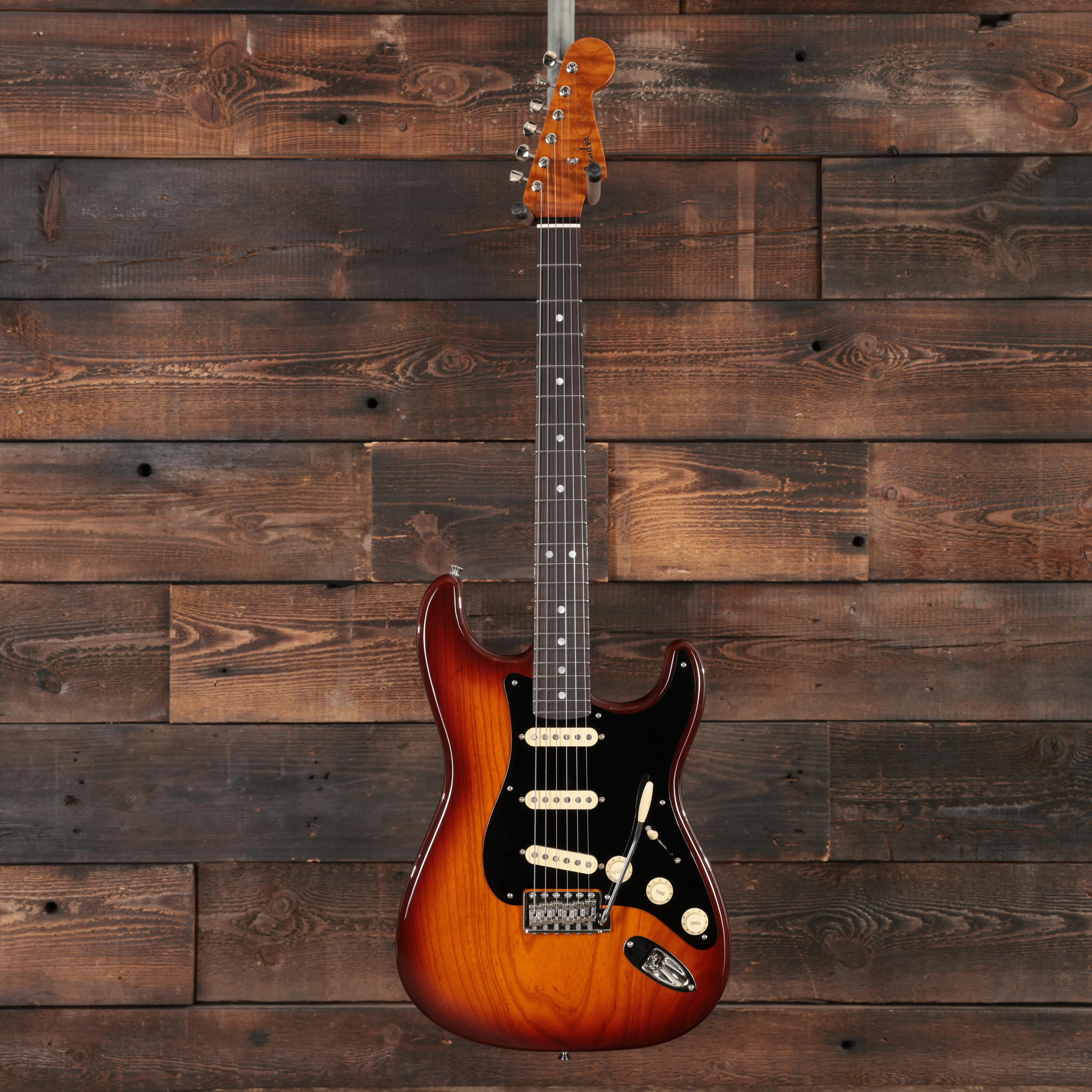 Fender Custom Shop American Custom Stratocaster NOS in Violin Burst - XN19497 (4).JPG