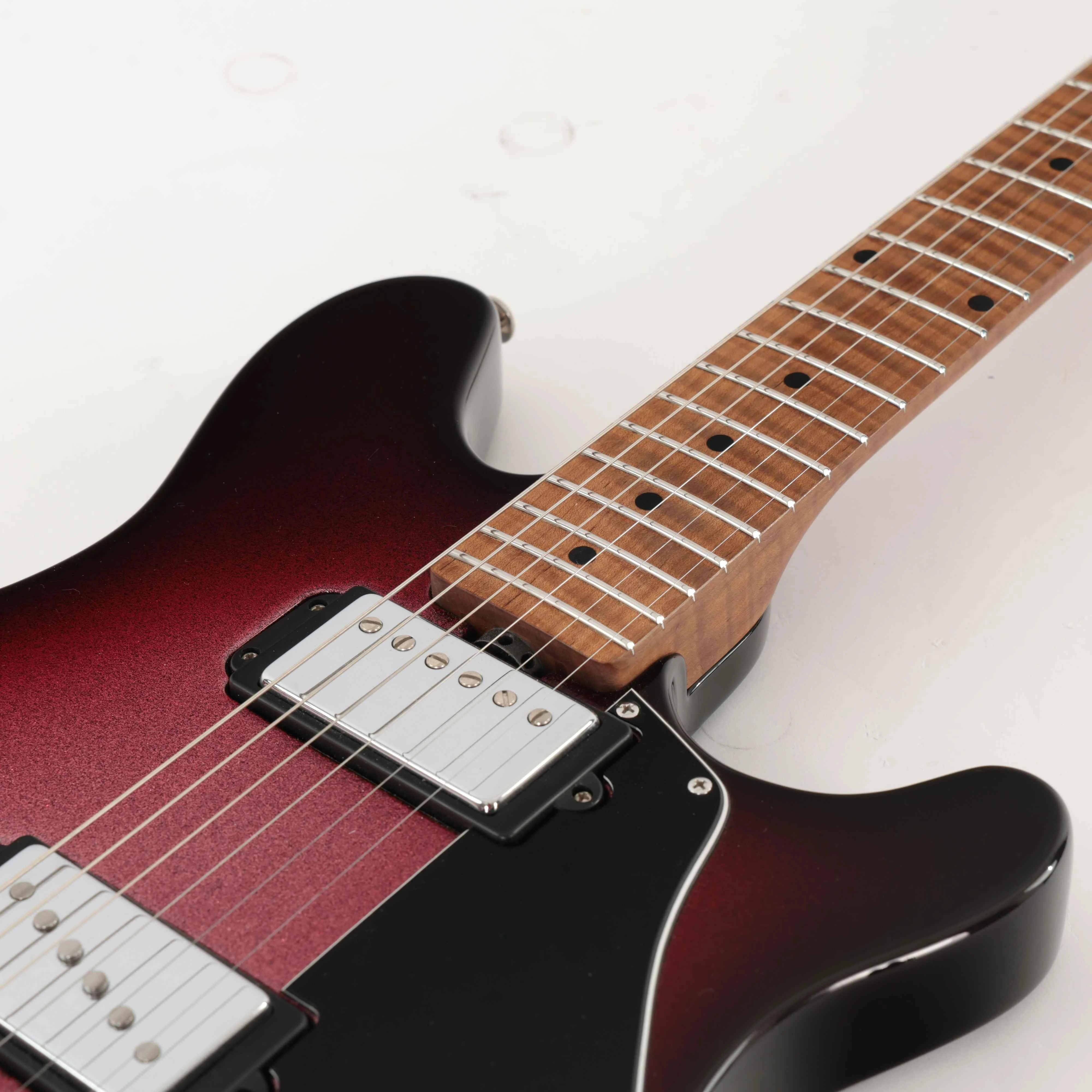 Second Hand Ernie Ball Music Man Valentine Maroon Burst Sparkle #109 - SH-131-0109 (7).jpg