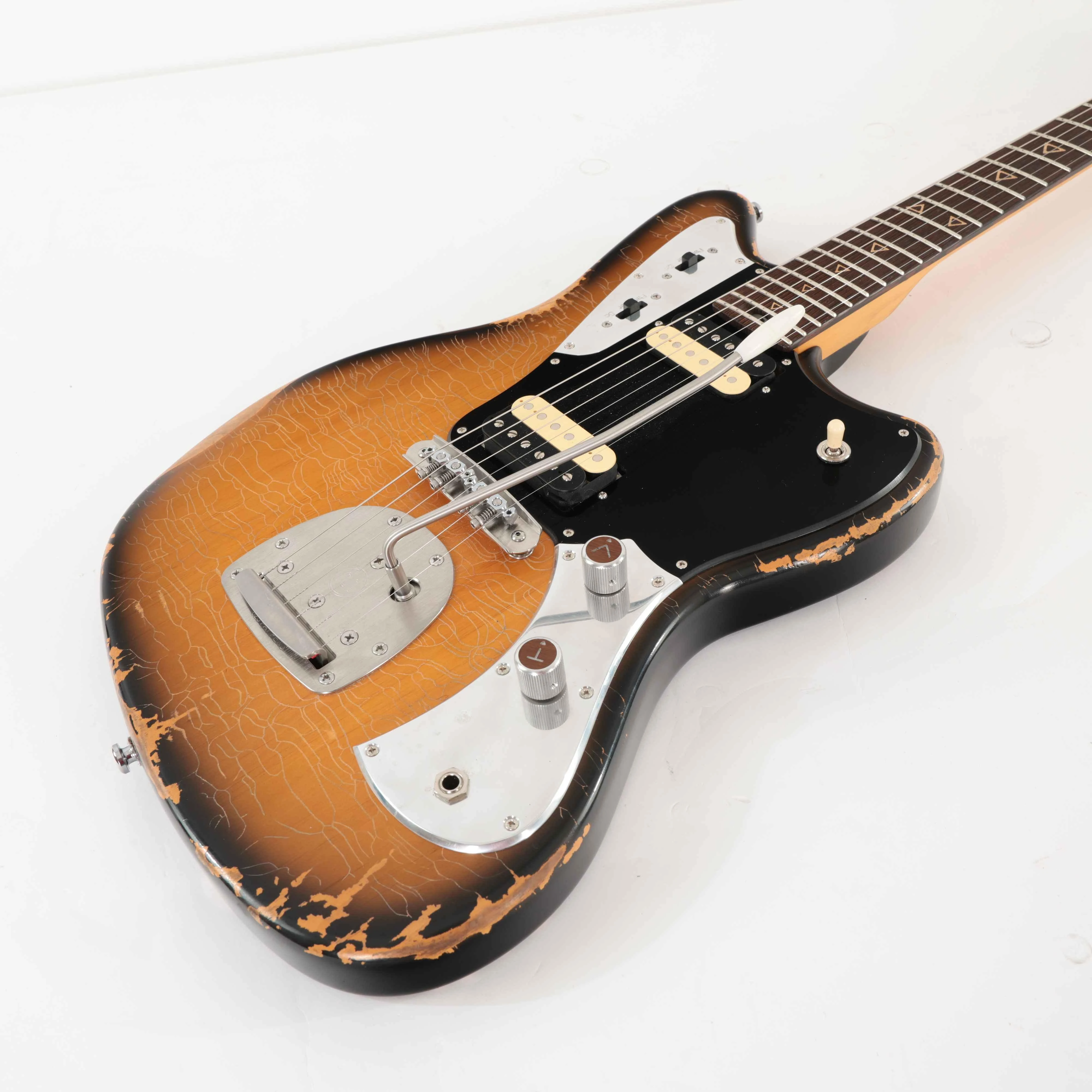 Second Hand Valiant Jupiter Mastery Electric Guitar In Sunburst #108 - SH-131-0108 (6).jpg