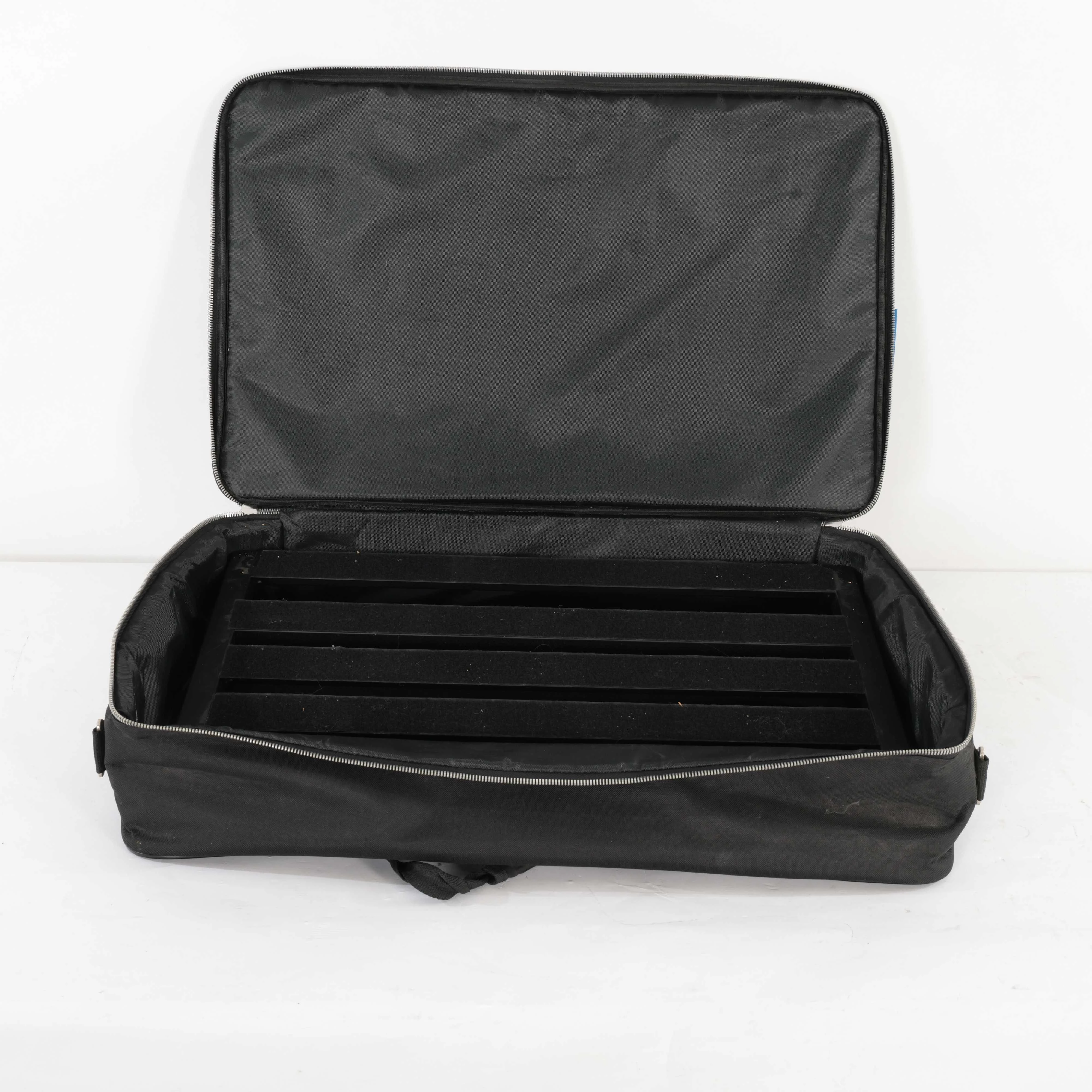 Second Hand Pedaltrain Novo 24 Pedal Board #293 - SH-91-0293 (4).jpg