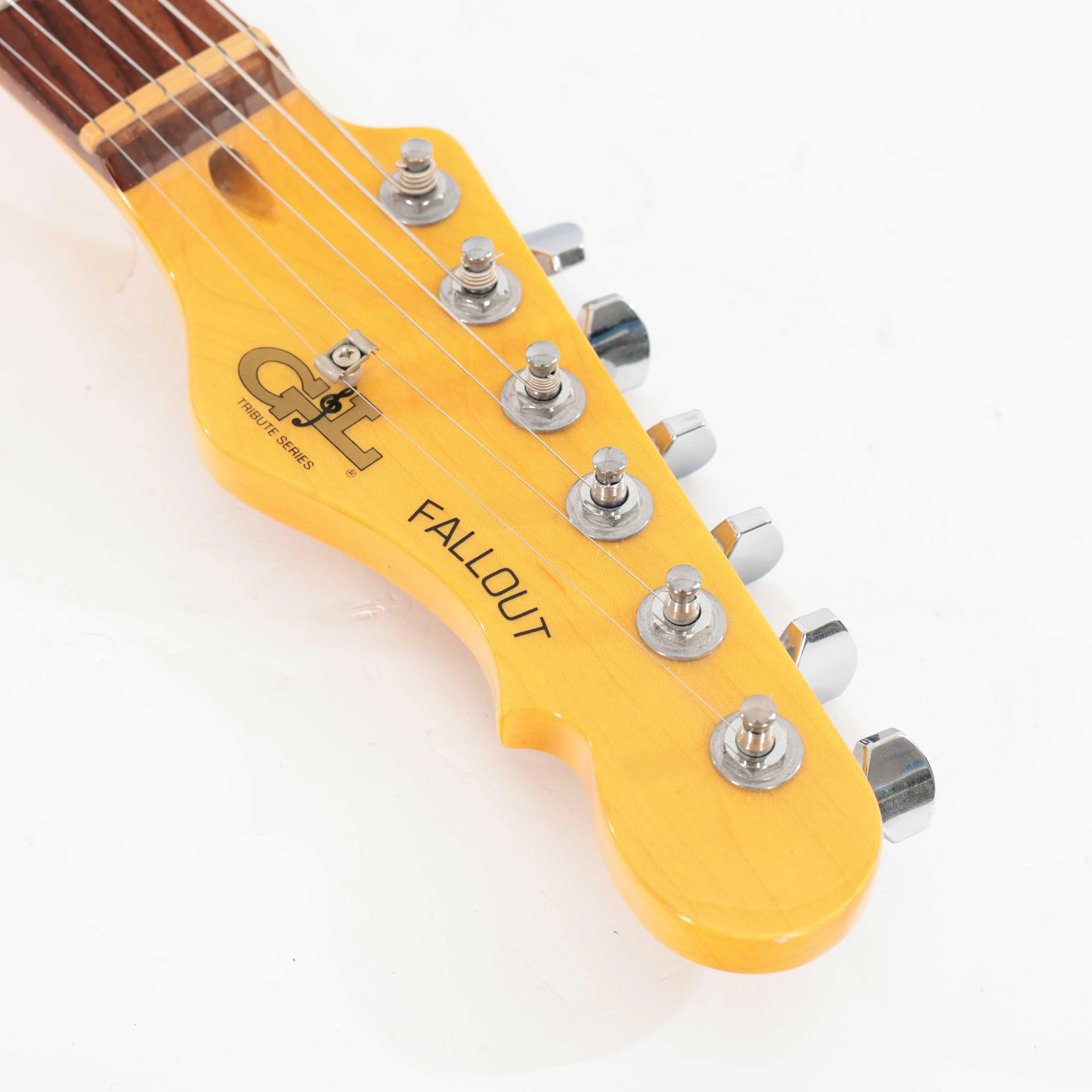 Second Hand G&L Fallout Fullerton Red #112 - SH-213-0112 (13).jpg