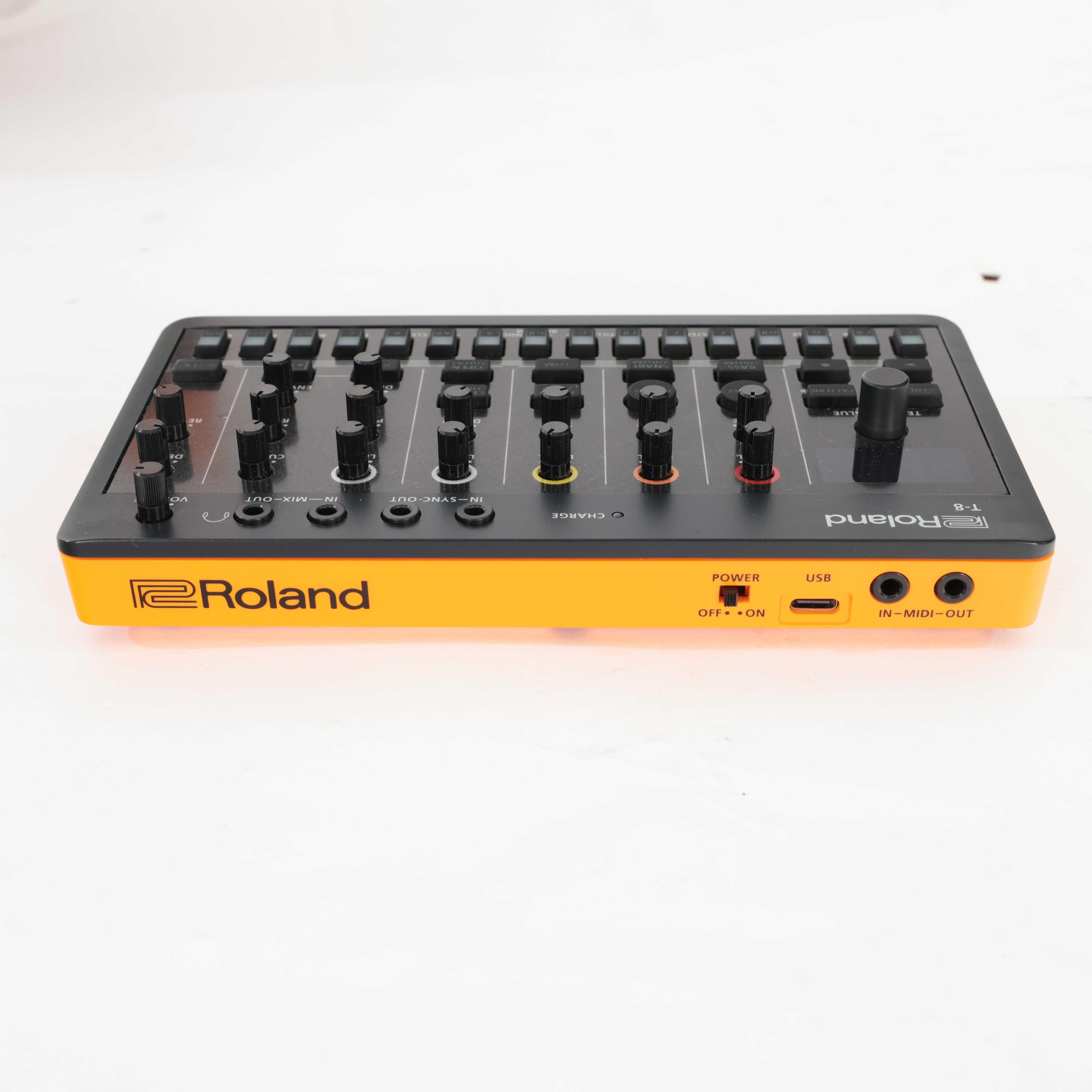 Second Hand Roland T-8 Beat Machine #001 - SH-197-1001 (5).jpg