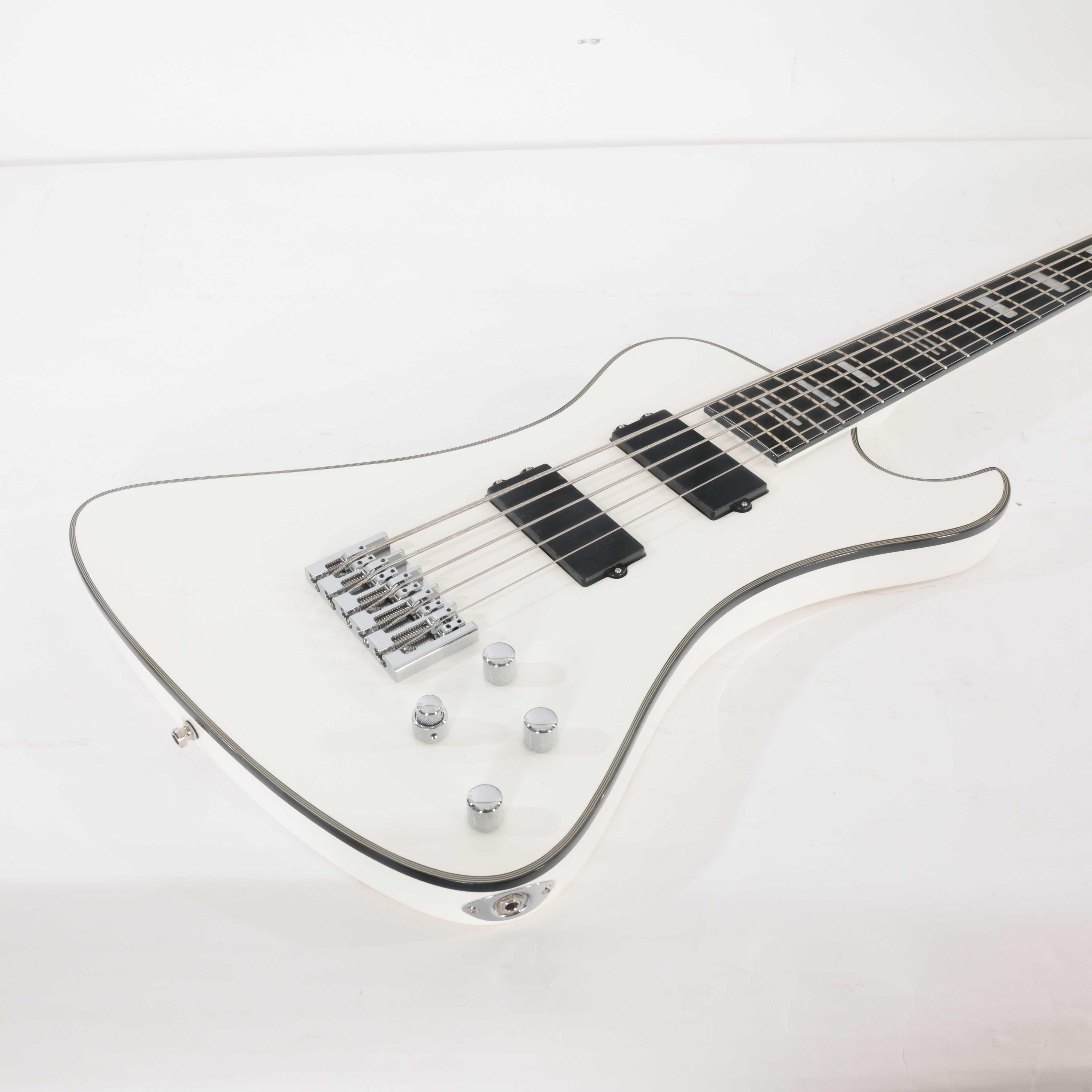 Second Hand Hagstrom Nekromant 5 White Gloss #958 - SH-197-0958 (6).jpg