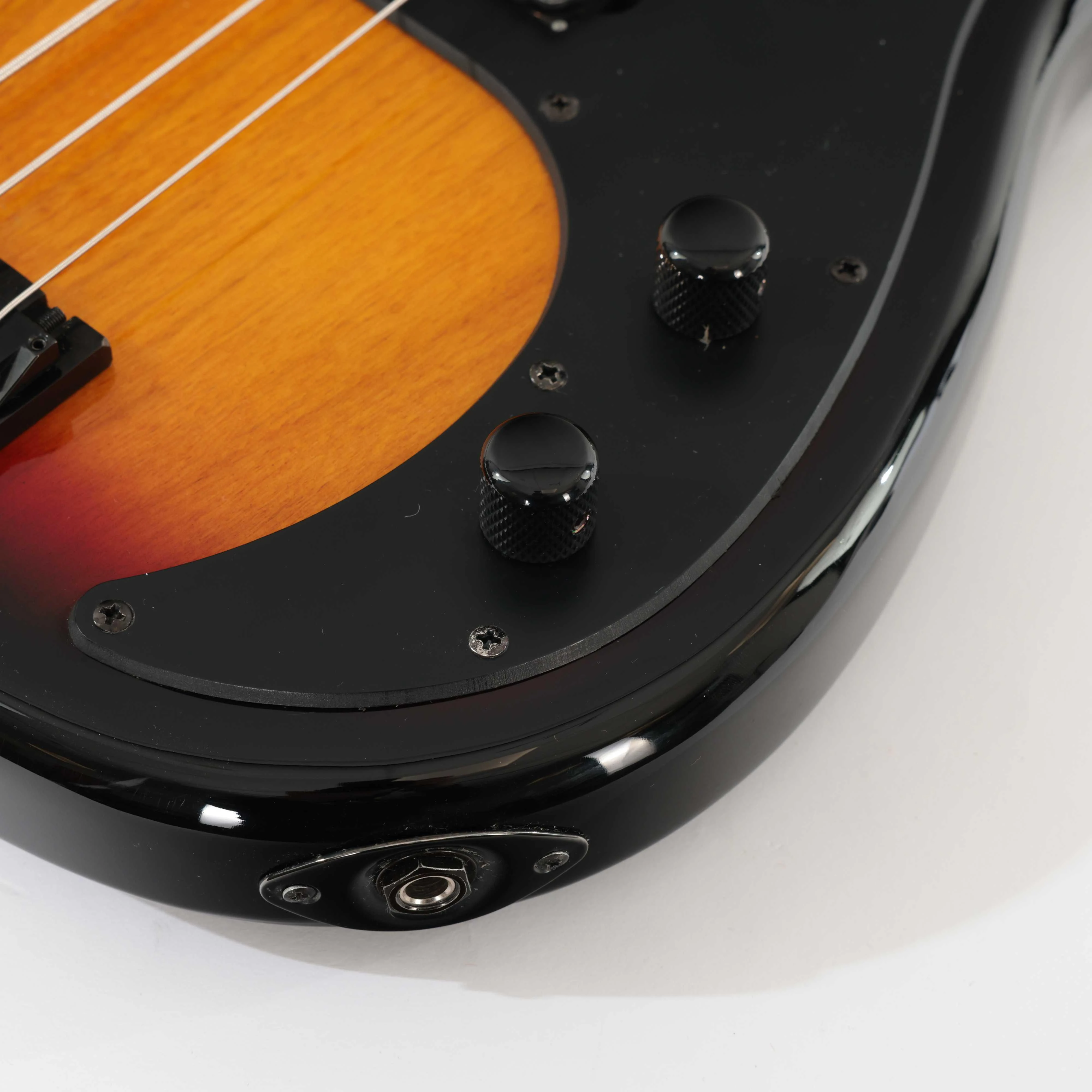 Second Hand Schecter P-5 Bass Guitar In 3 Tone Sunburst #751 - SH-197-0751 (9).jpg