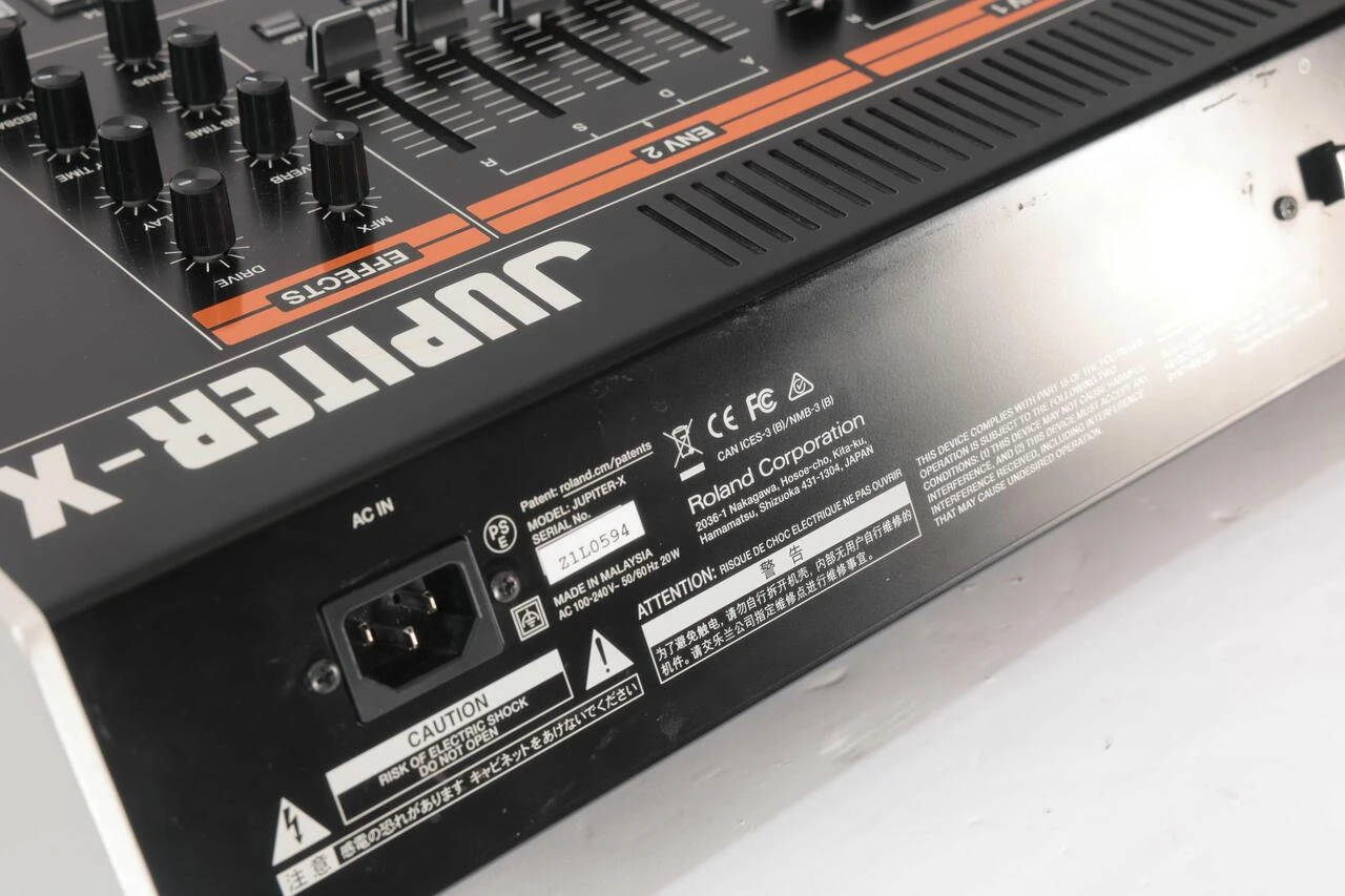 Second Hand Roland Jupiter X Synthesizer #212 - SH-130-1212 (11).jpg