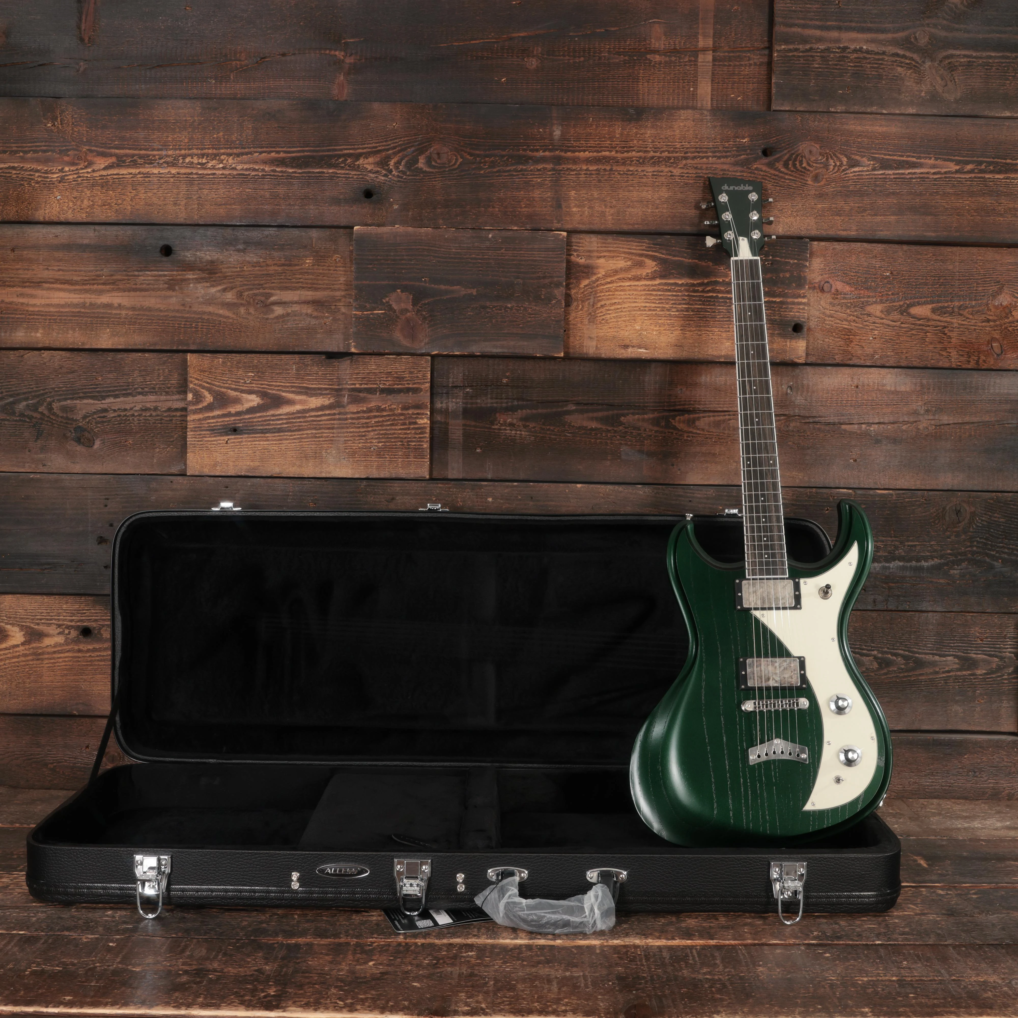 Dunable Custom Shop Gnarwhal Electric Guitar in Jeep Green - DN-CS-GN-JG (15).JPG