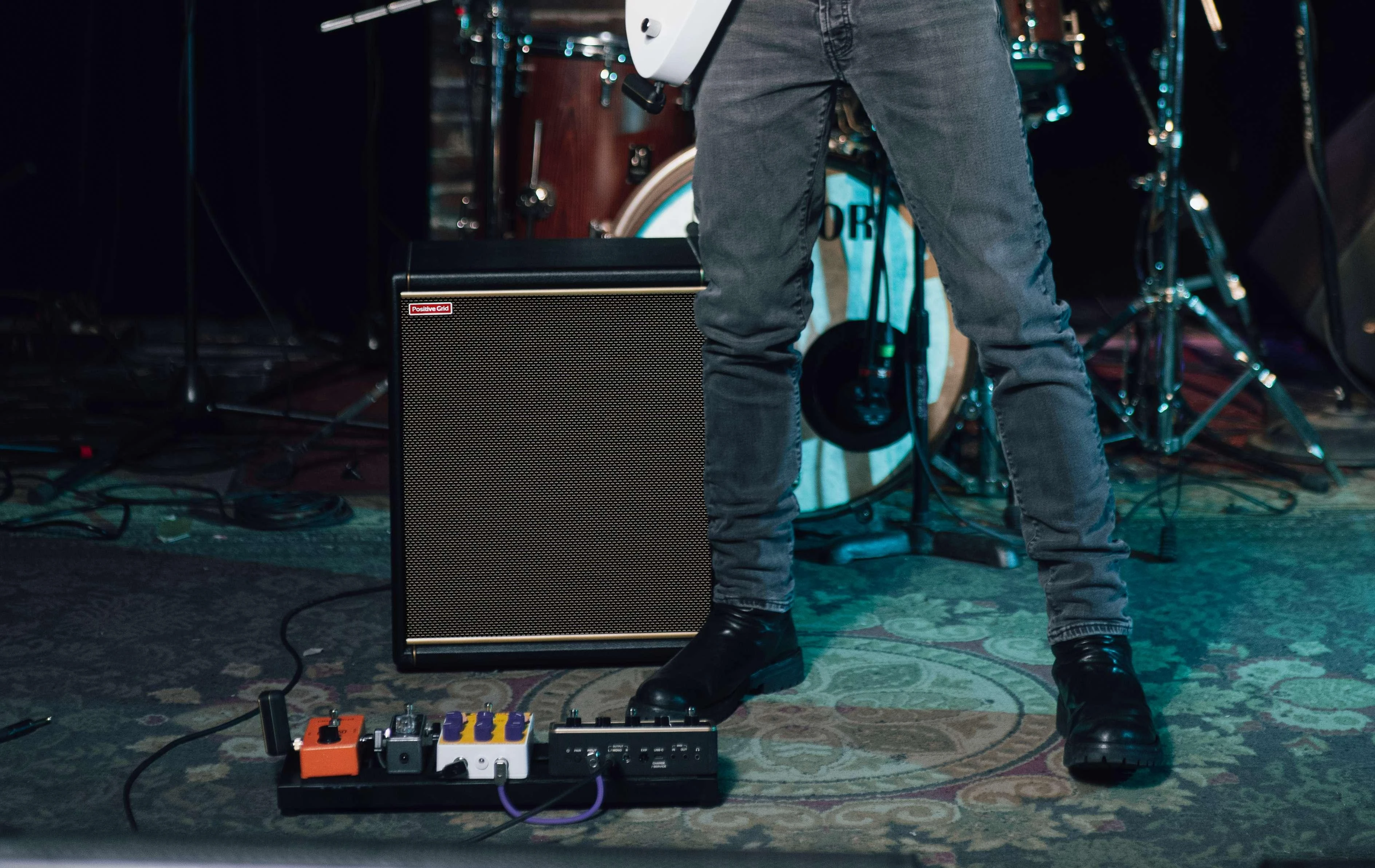 Positive Grid Spark CAB 2 - 140W FRFR Powered Speaker Cabinet - SPARK-CAB2-3.jpg