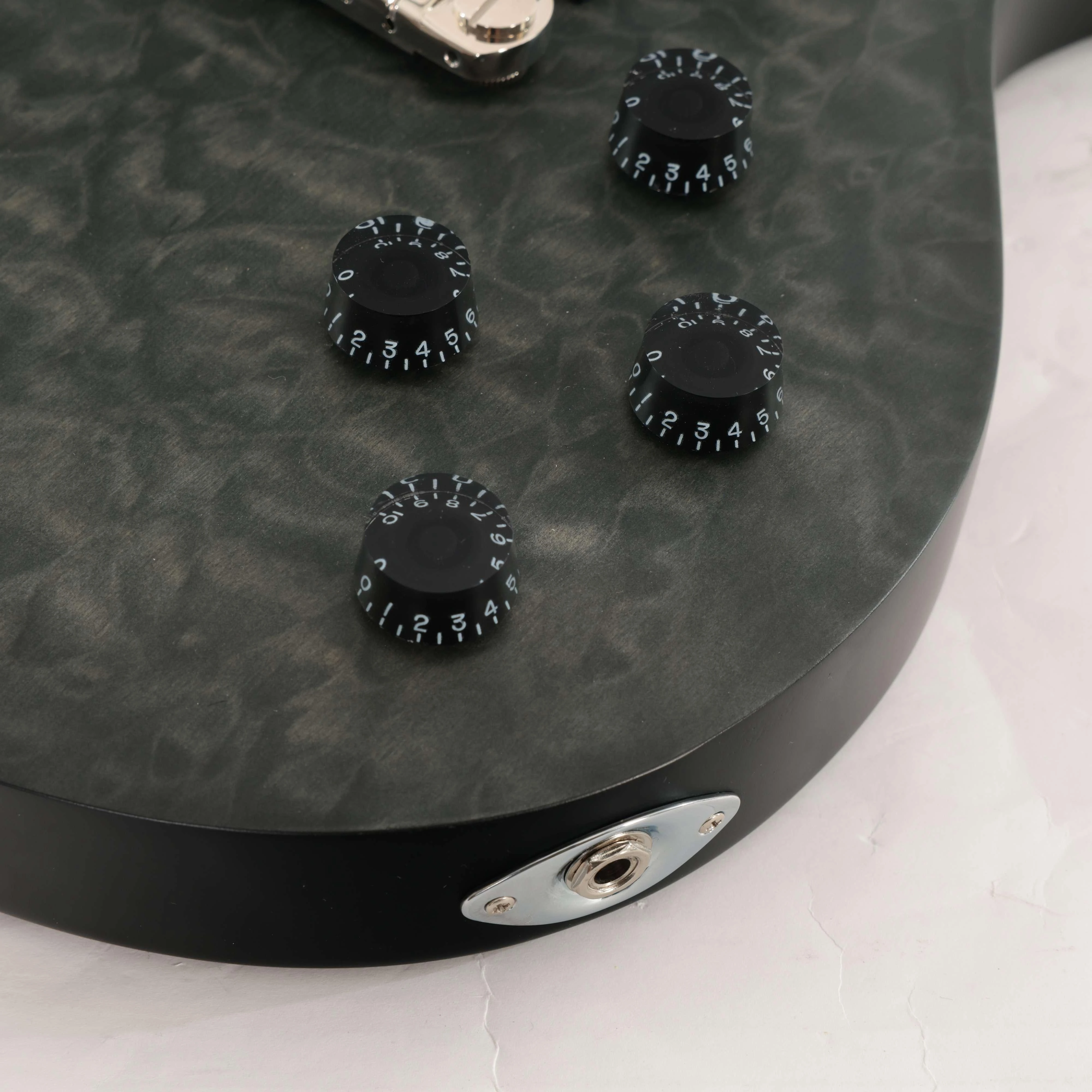 Second Hand PRS SE Limited Edition Zach Myers Signature In Satin Quilt Stealth #314 - SH-91-0314 (9).jpg