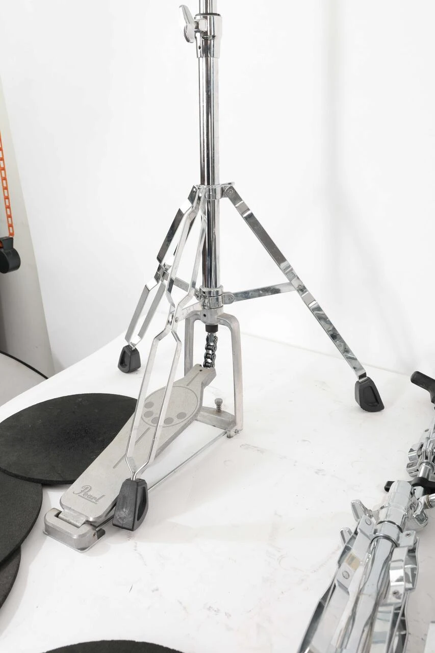 Second Hand Pearl Export With Cymbals And Hardware In Brushed Silver Wrap #239 - SH-221-0239 (22).jpg