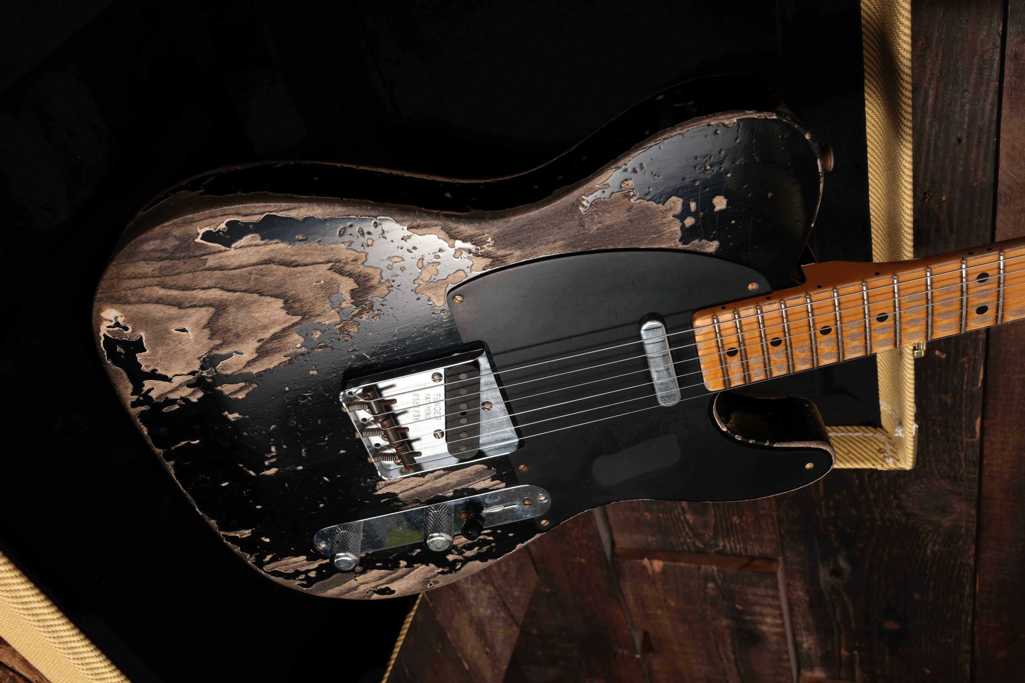 Fender Custom Shop '51 Nocaster in Black Super Heavy Relic - R151236 (21).JPG
