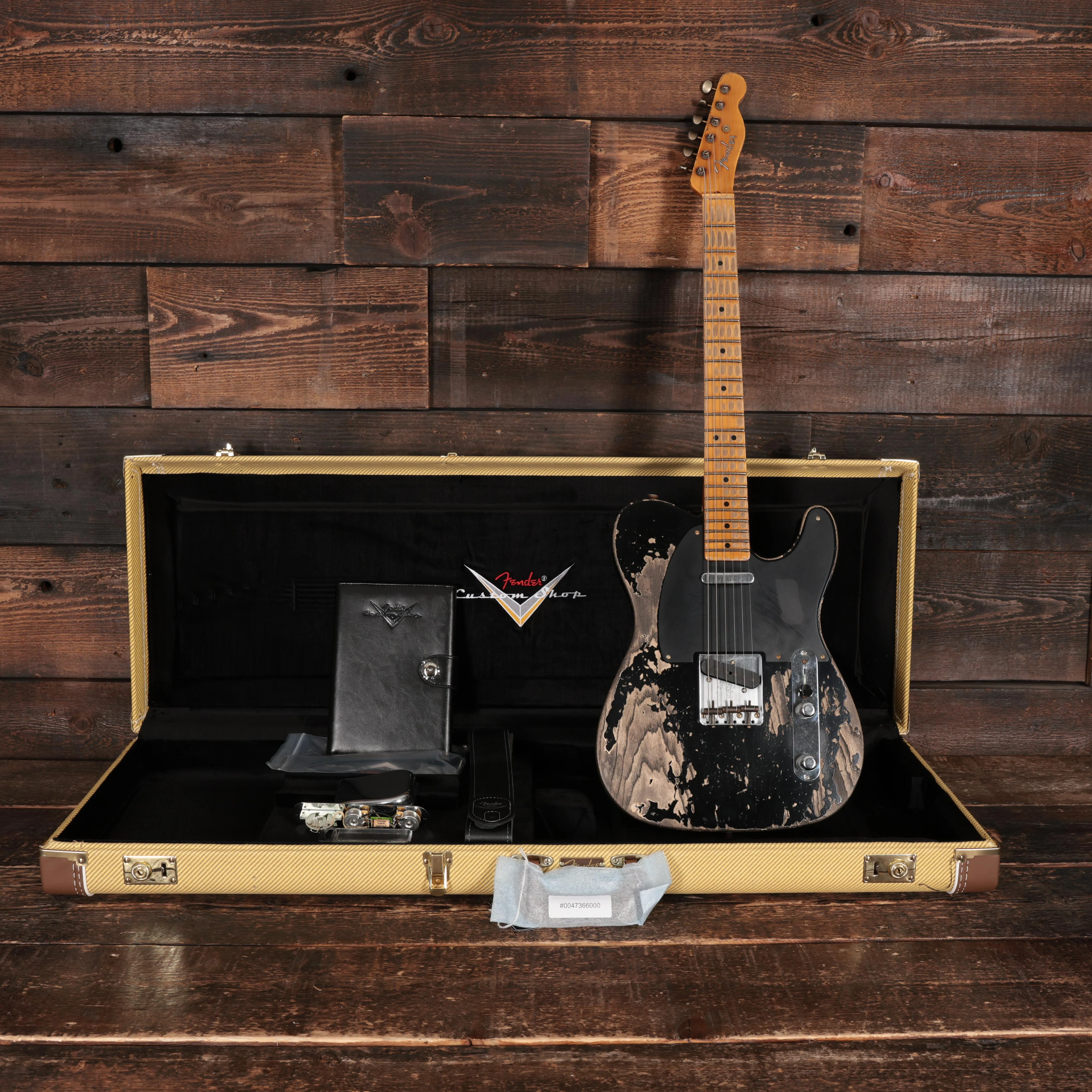 Fender Custom Shop '51 Nocaster in Black Super Heavy Relic - R151236 (18).JPG
