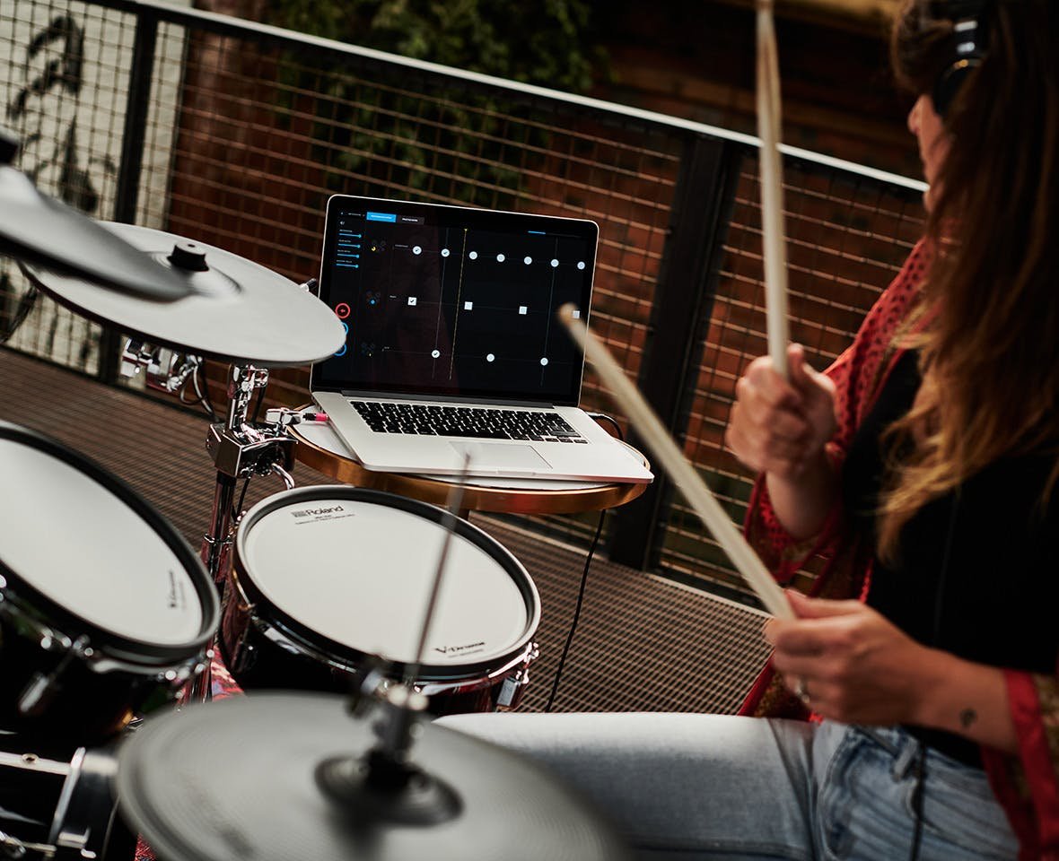 Roland VAD103 V-Drums Acoustic Design Electric Drum Kit - 531662-1660833171341.jpg