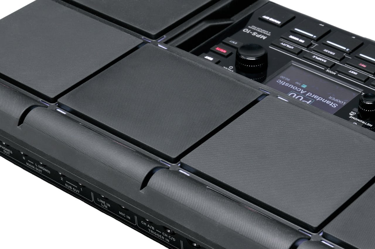 Korg MPS-10 Sample Pad Drum percussion and sampler pad - MPS-10-MPS-10_pad_Close.jpg